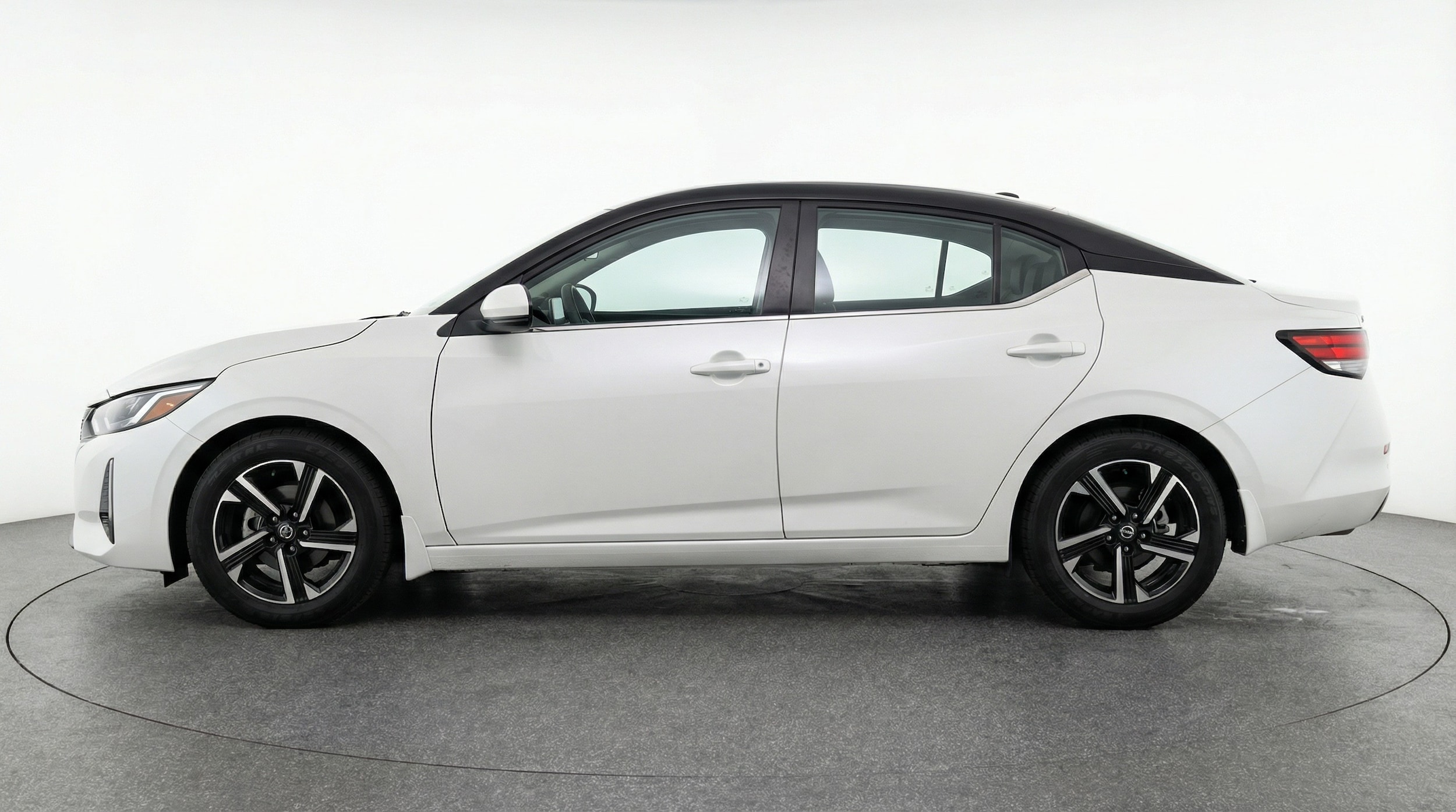 Thumbnail: 2025 Nissan Sentra - 4