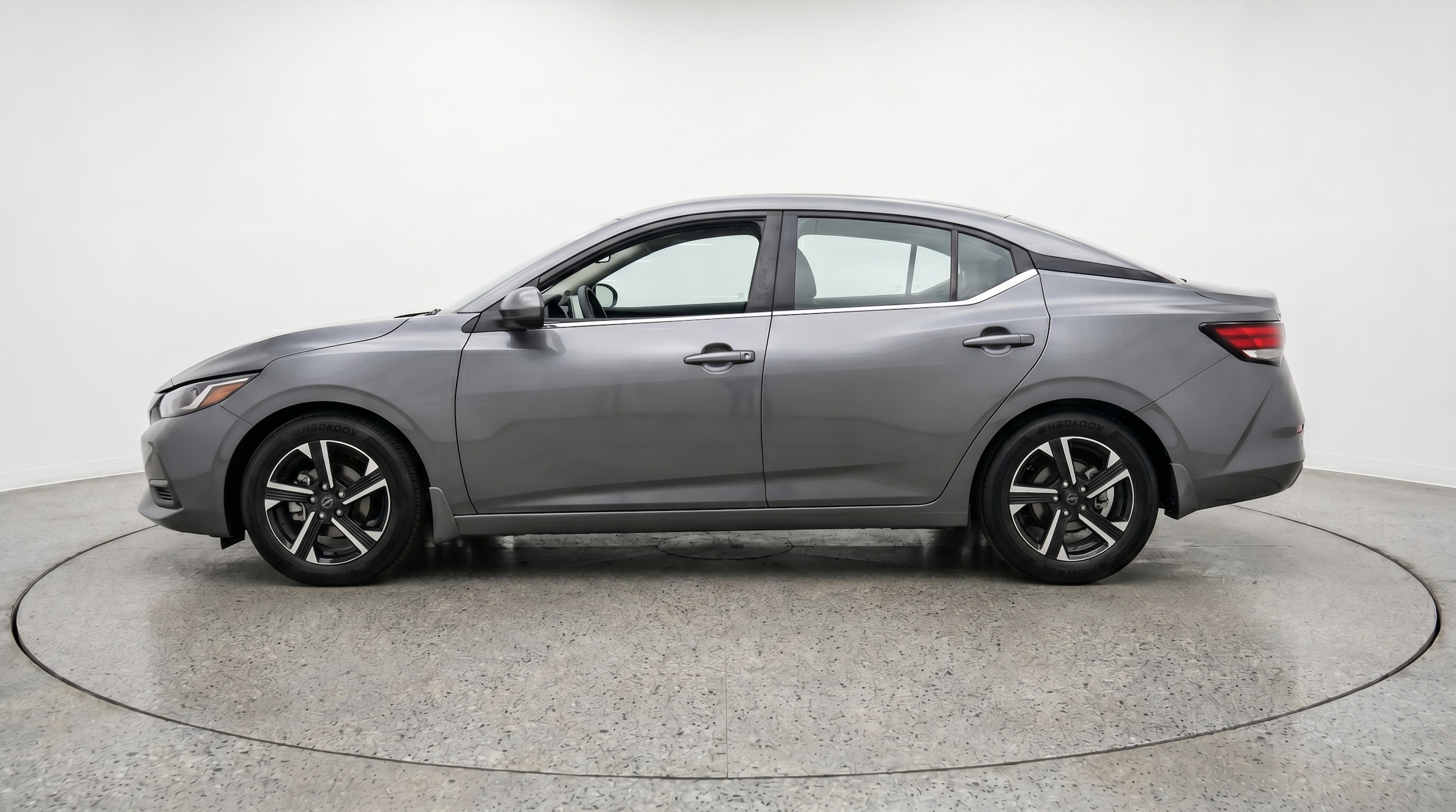 Thumbnail: 2025 Nissan Sentra - 4