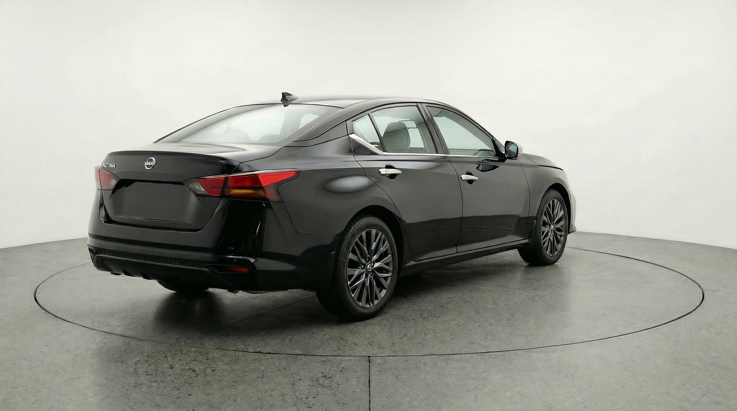 Thumbnail: 2025 Nissan Altima - 7