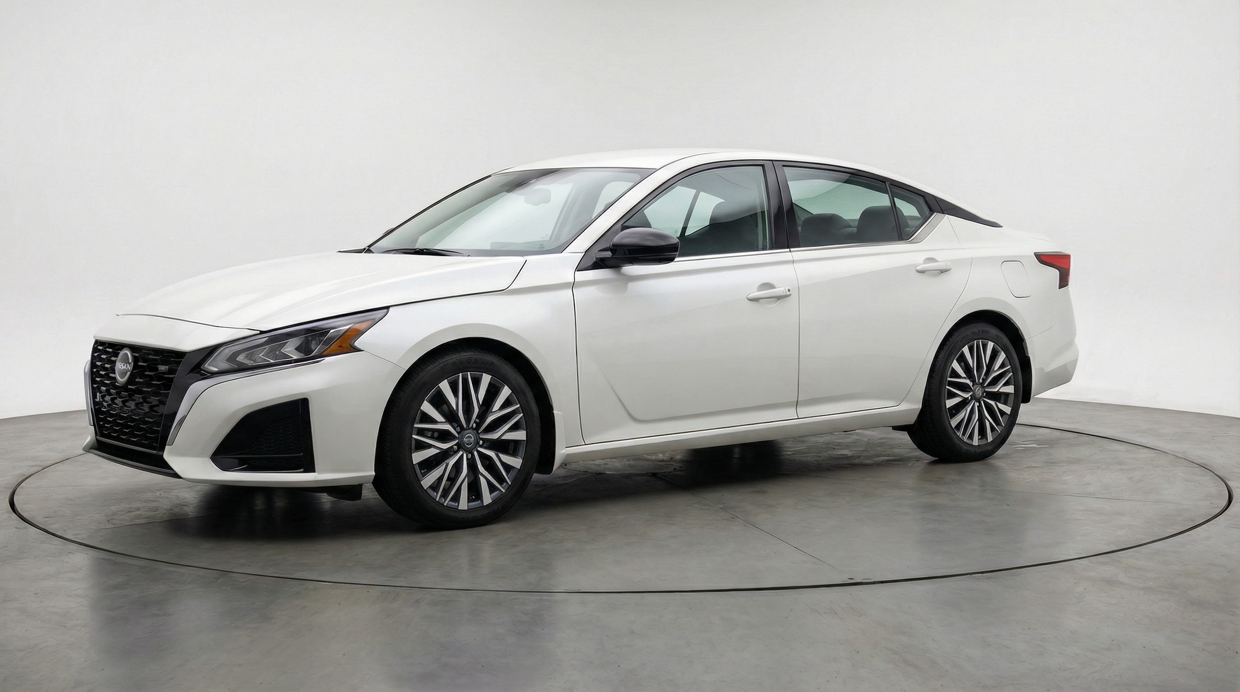 Thumbnail: 2025 Nissan Altima - 3