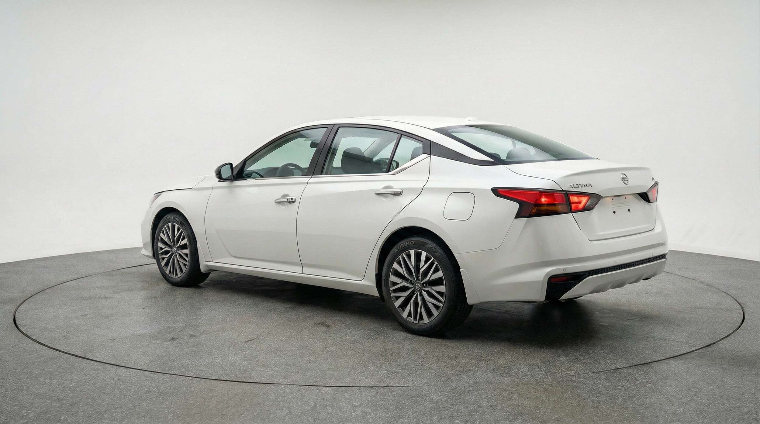 Thumbnail: 2025 Nissan Altima - 5