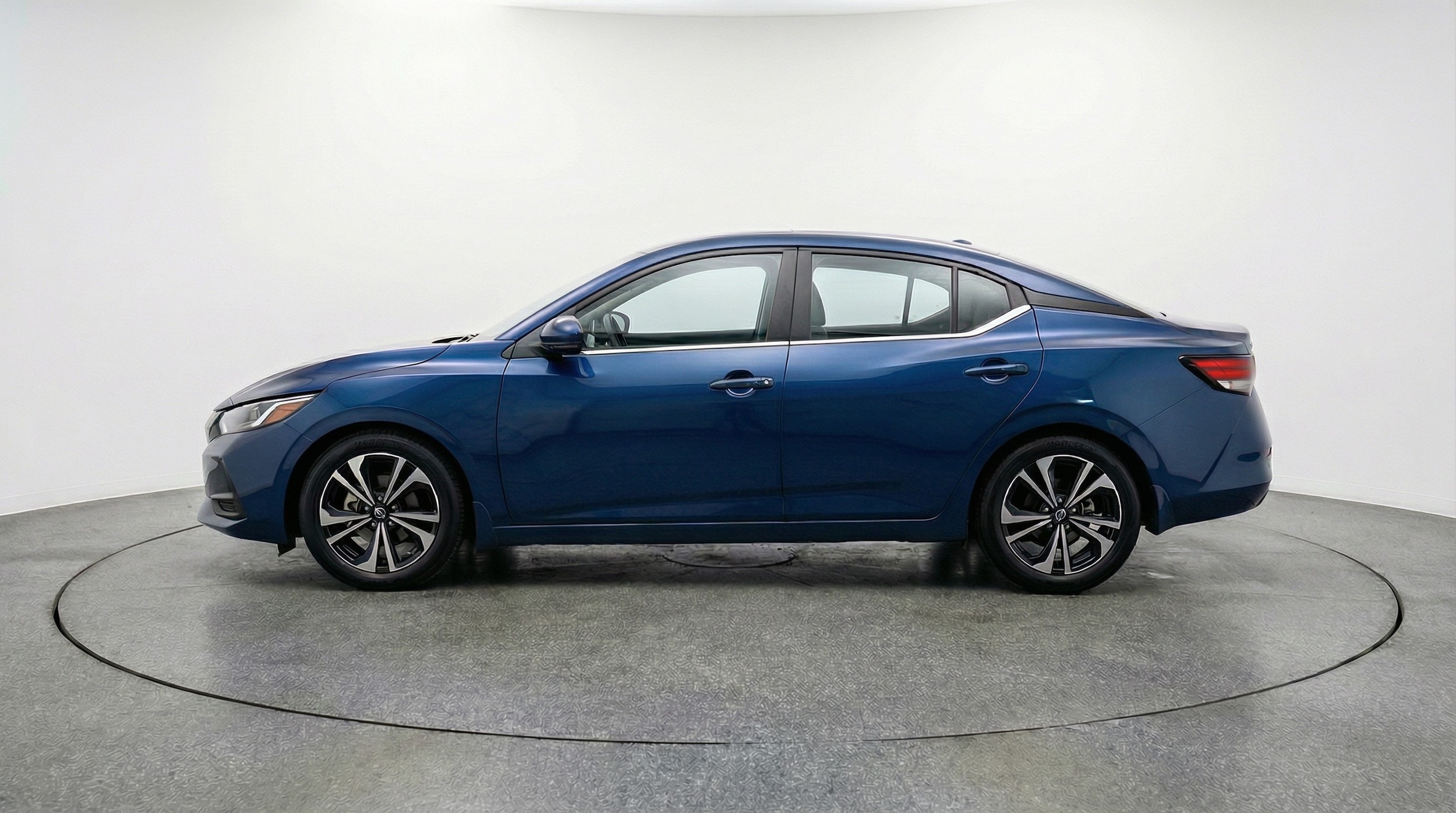 Thumbnail: 2025 Nissan Sentra - 4