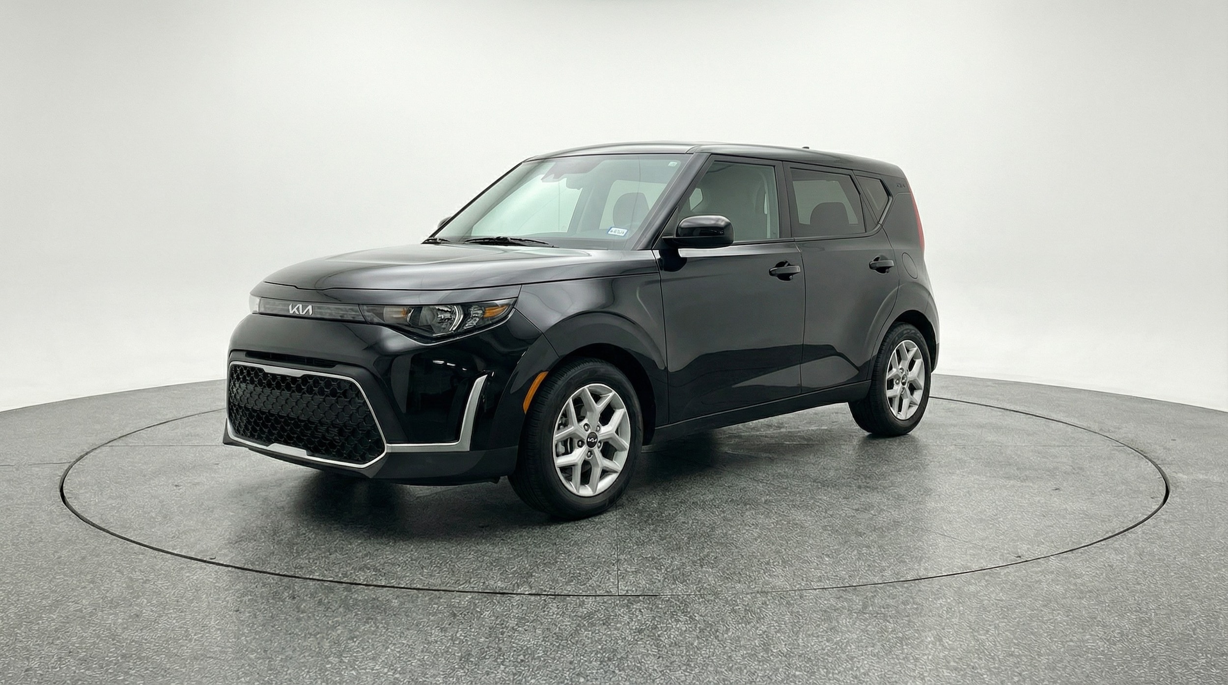 Thumbnail: 2025 Kia Soul - 3