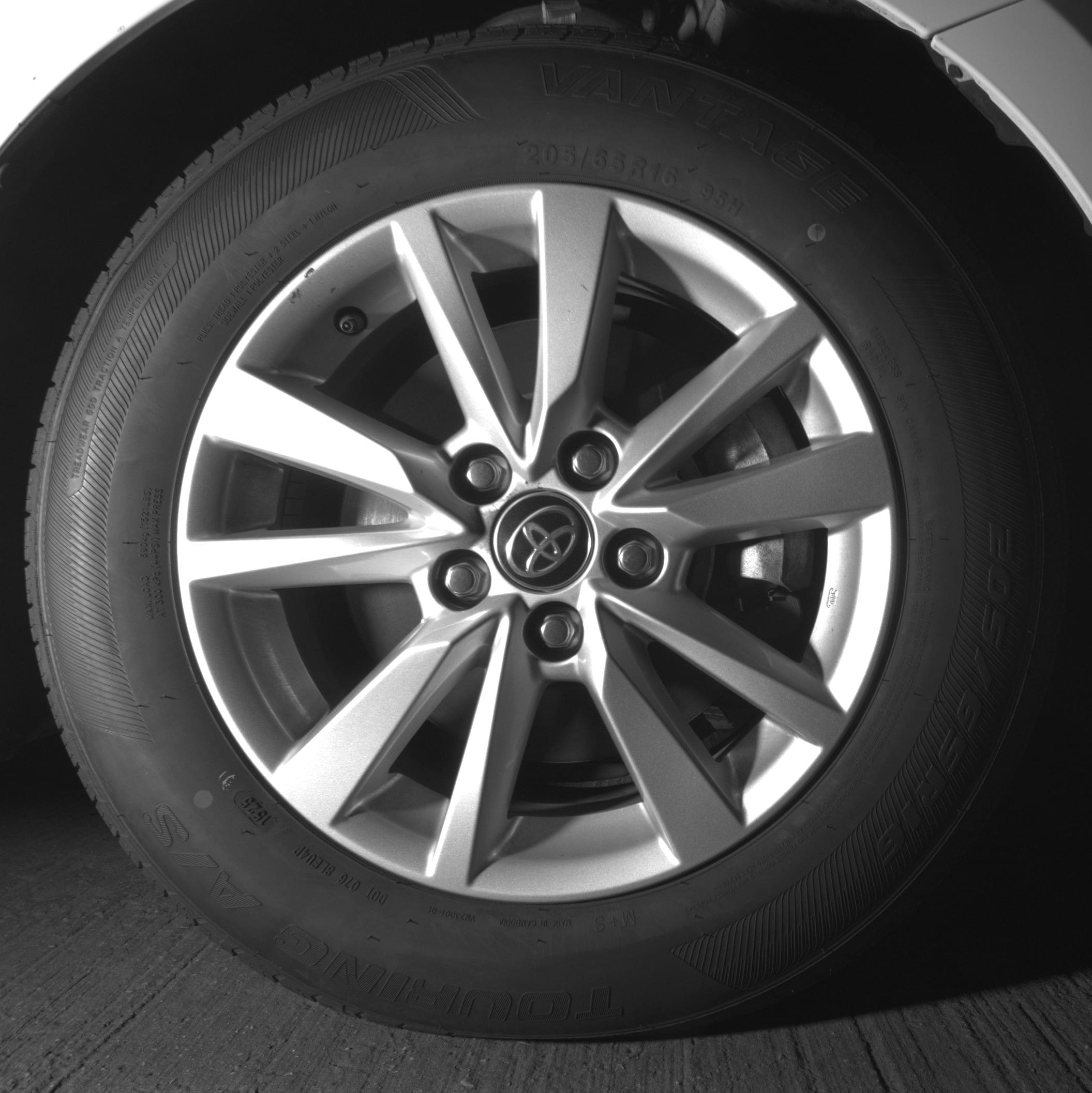 Thumbnail: 2025 Toyota Camry - 10