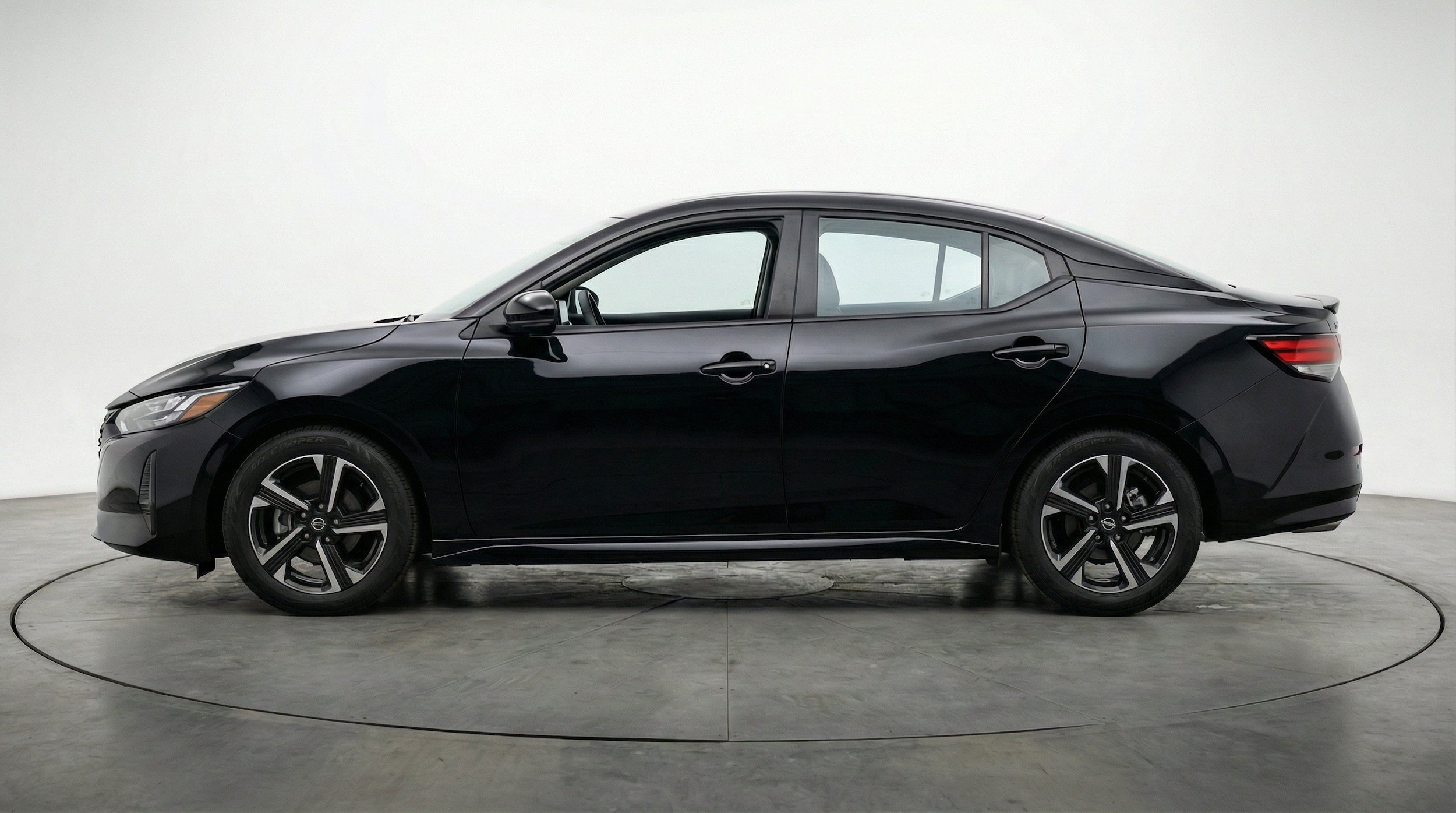 Thumbnail: 2025 Nissan Sentra - 5