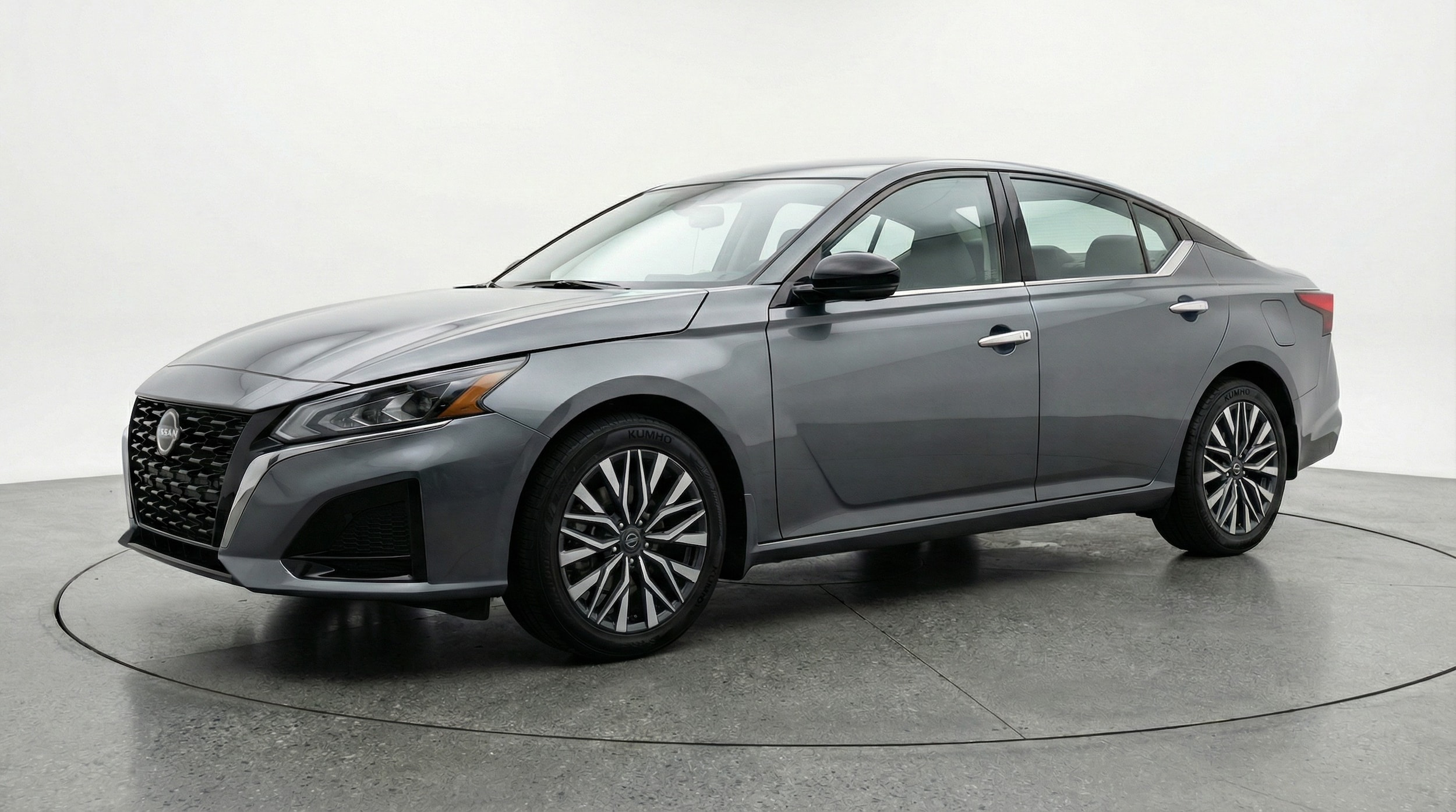 Thumbnail: 2025 Nissan Altima - 3