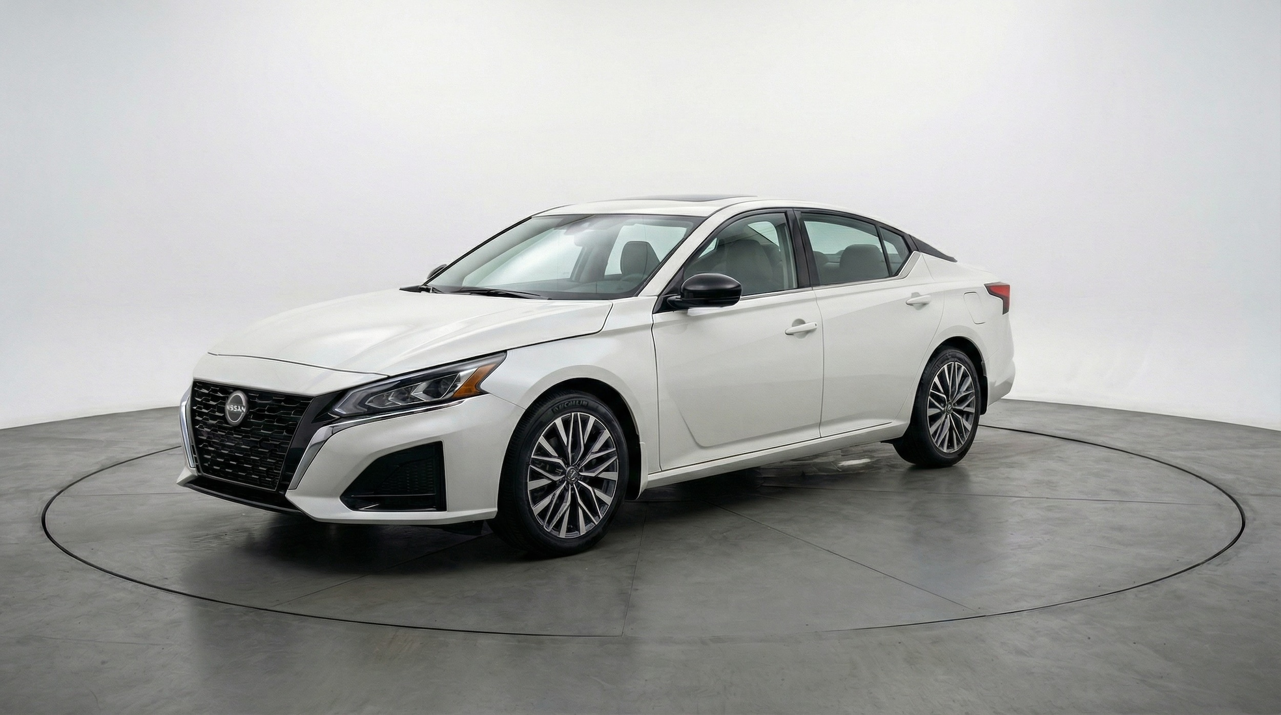 Thumbnail: 2025 Nissan Altima - 3