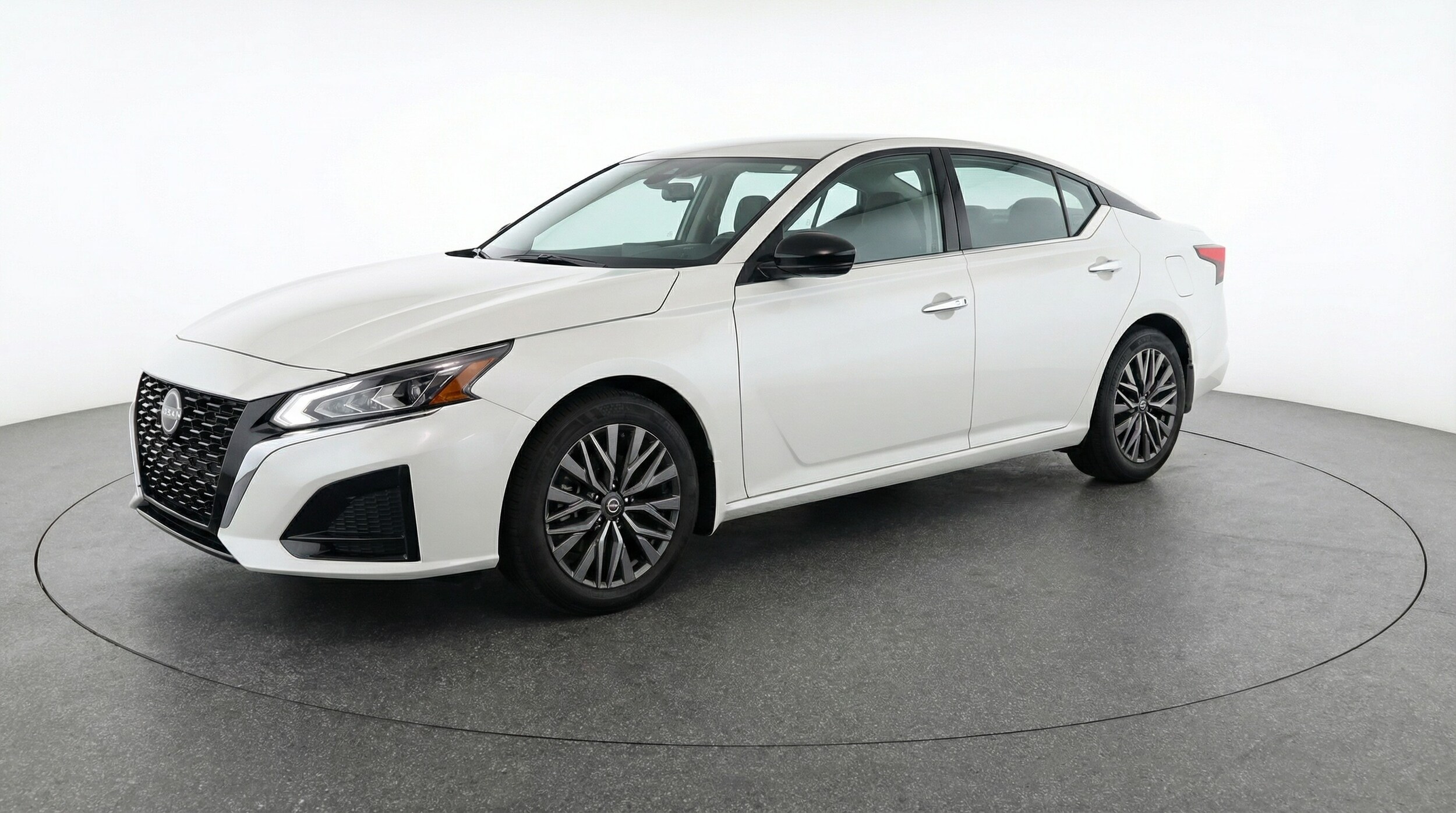 Thumbnail: 2025 Nissan Altima - 3