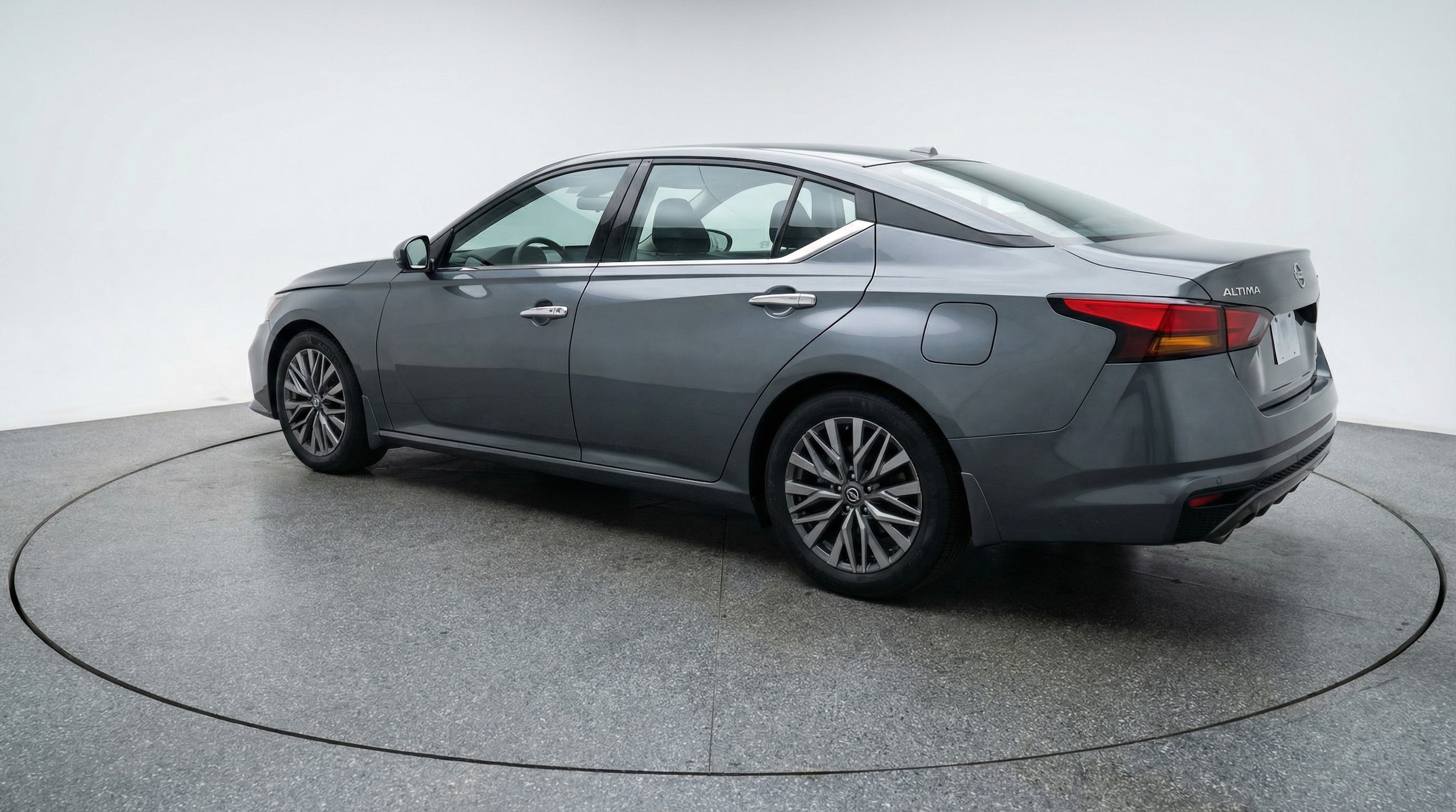 Thumbnail: 2025 Nissan Altima - 5