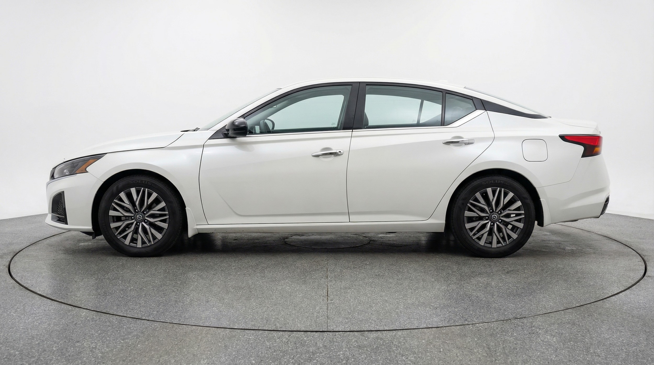 Thumbnail: 2025 Nissan Altima - 4