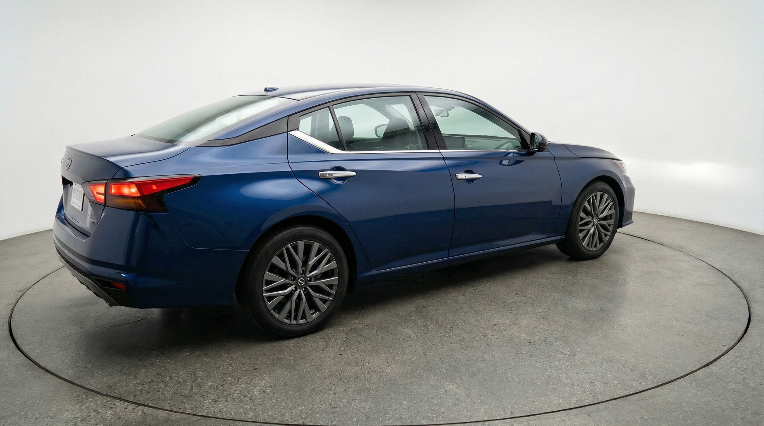 Thumbnail: 2025 Nissan Altima - 7