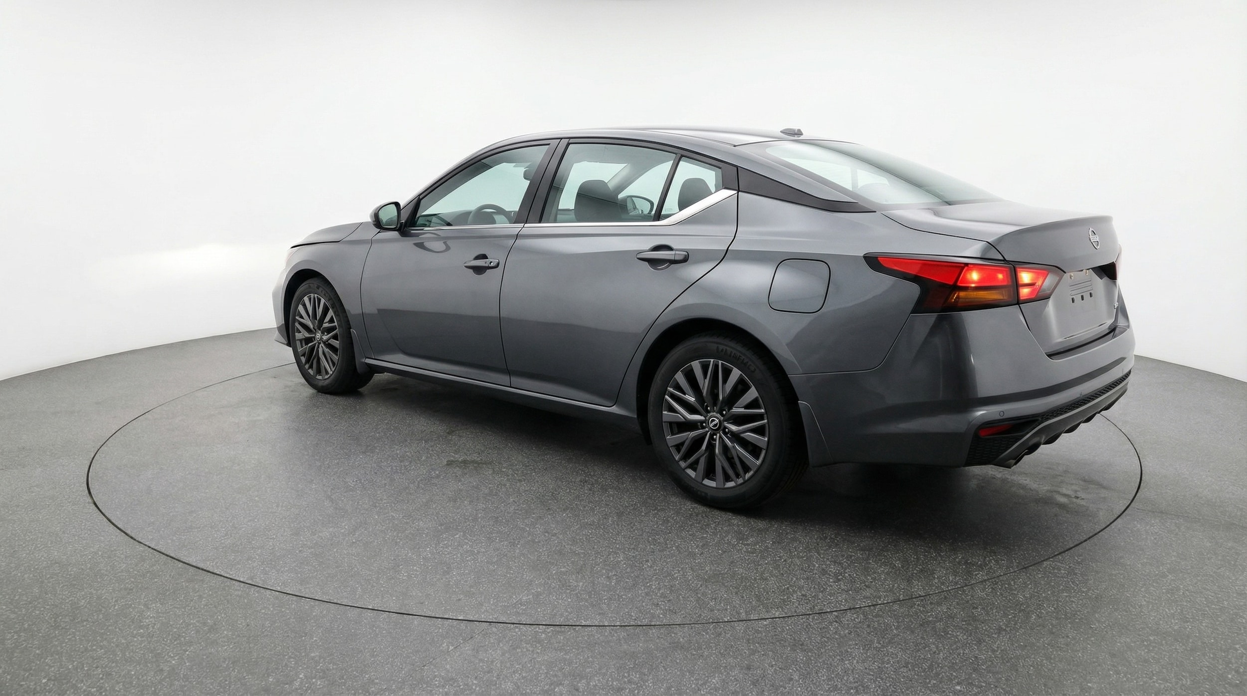 Thumbnail: 2025 Nissan Altima - 5