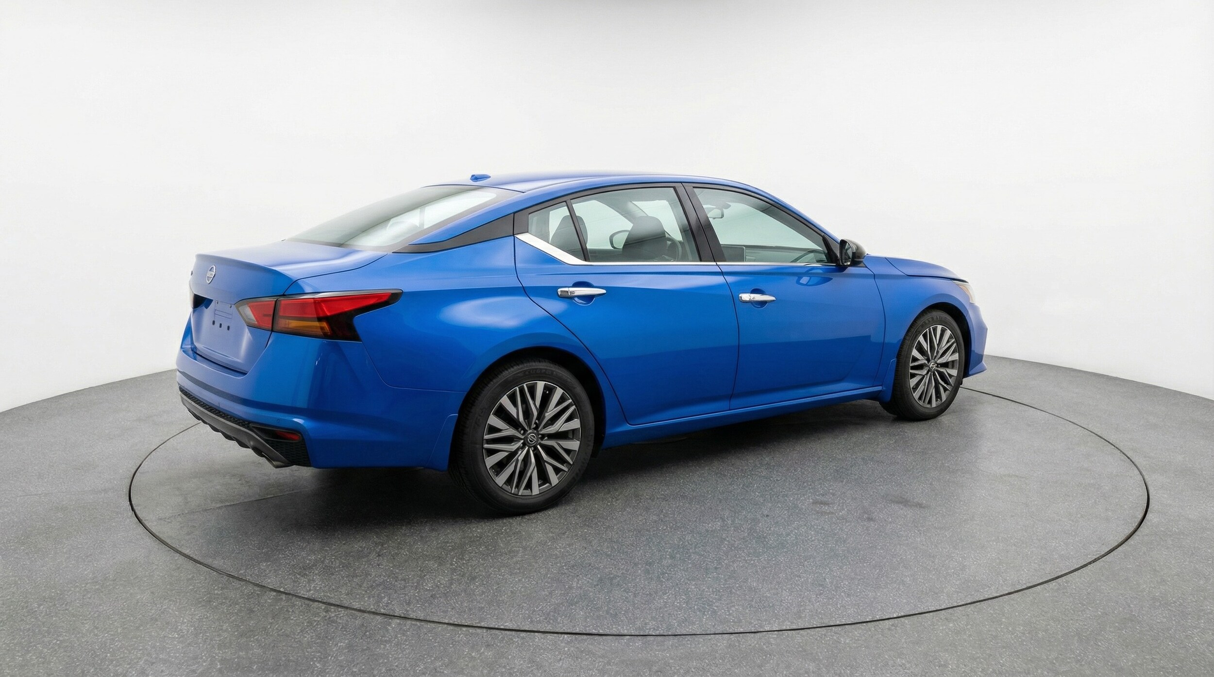 Thumbnail: 2025 Nissan Altima - 7