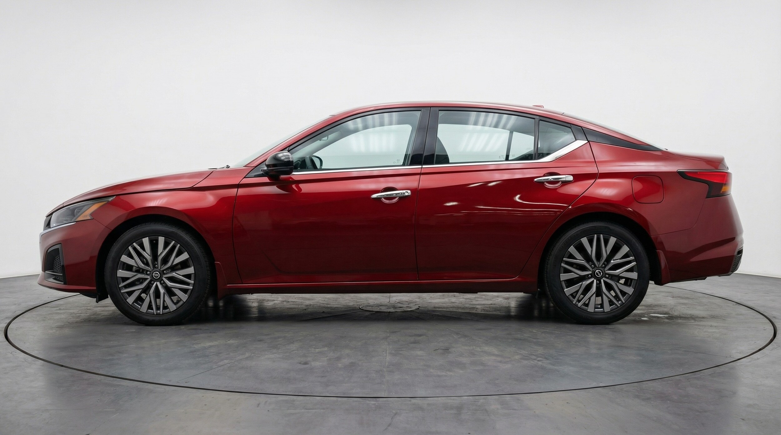 Thumbnail: 2025 Nissan Altima - 4