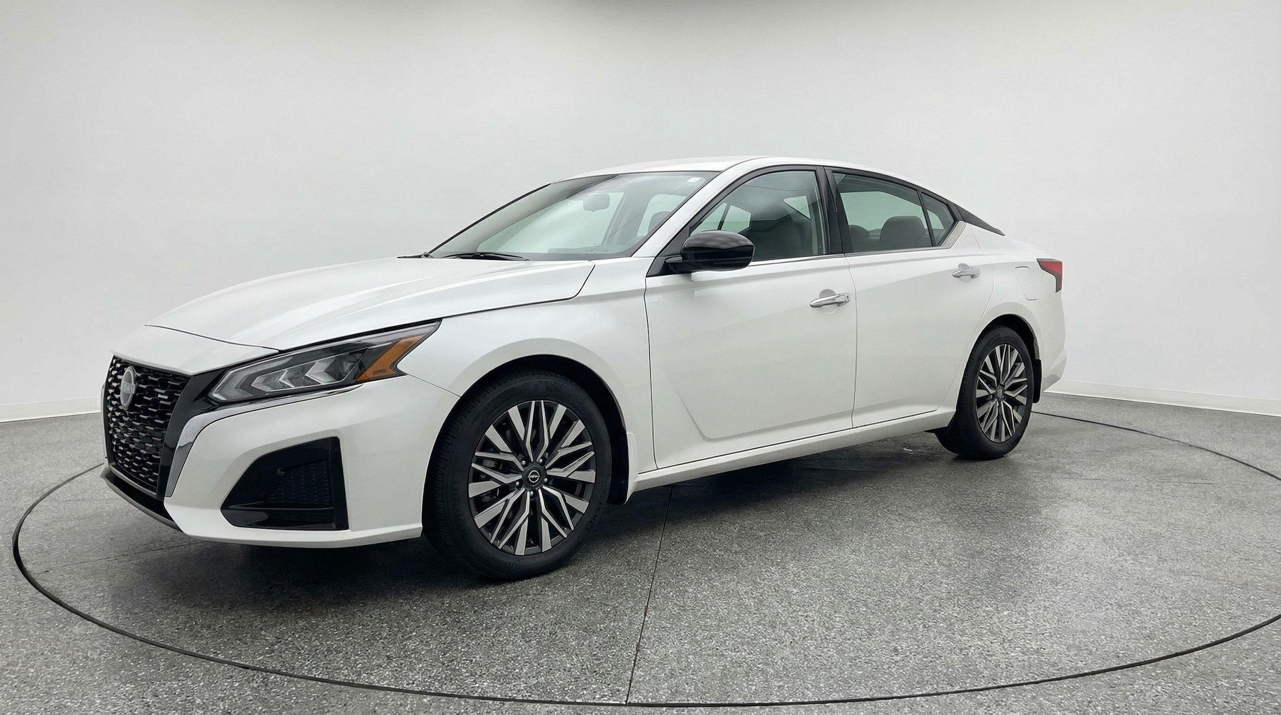 Thumbnail: 2025 Nissan Altima - 3