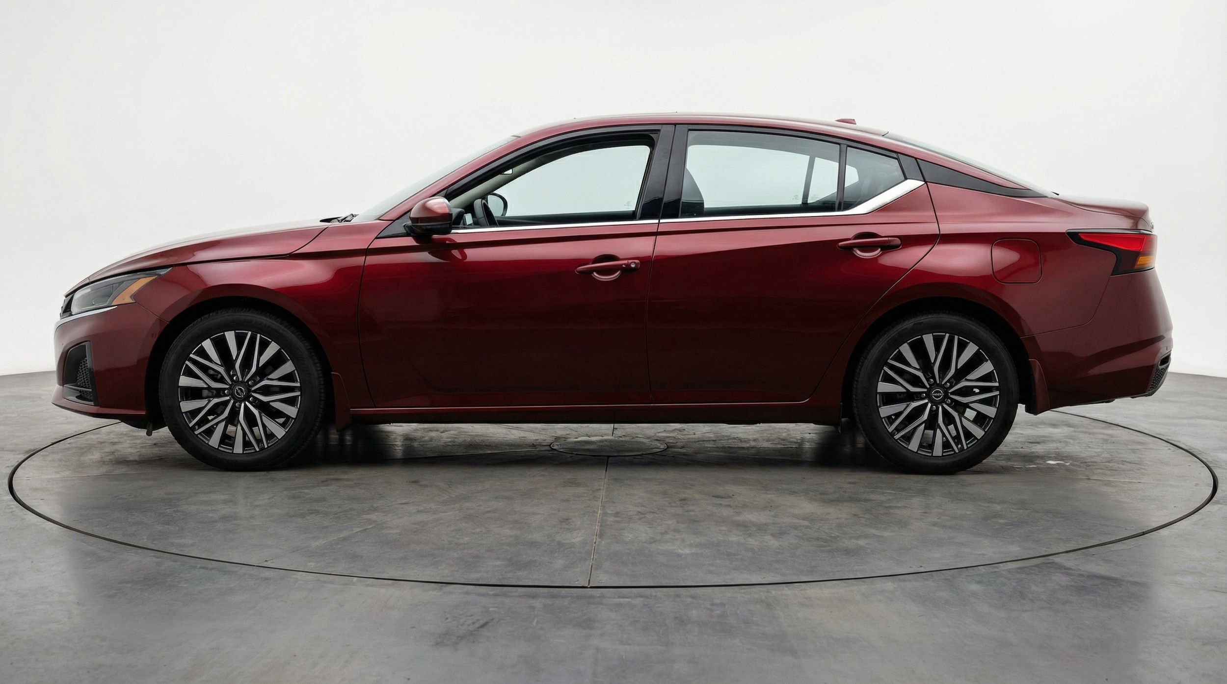 Thumbnail: 2025 Nissan Altima - 4