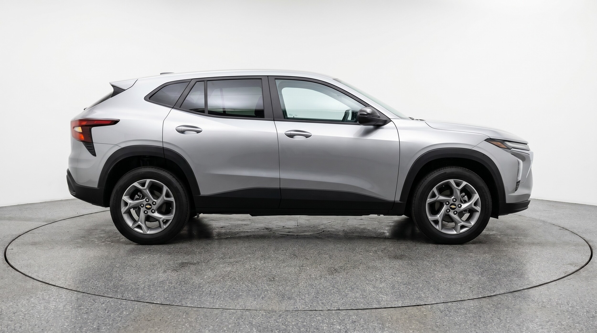 Thumbnail: 2025 Chevrolet Trax - 8