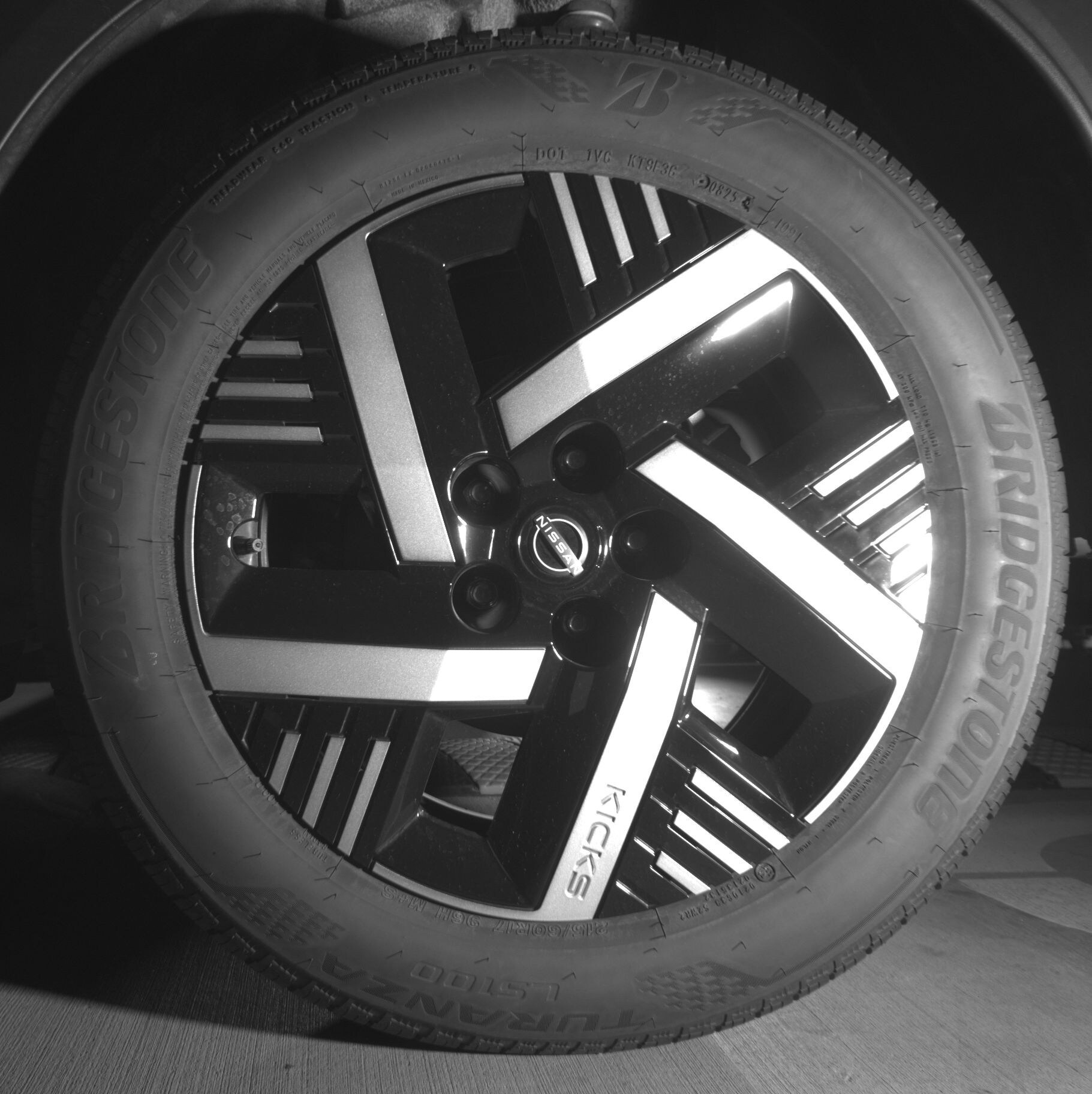 Thumbnail: 2025 Nissan Kicks - 11