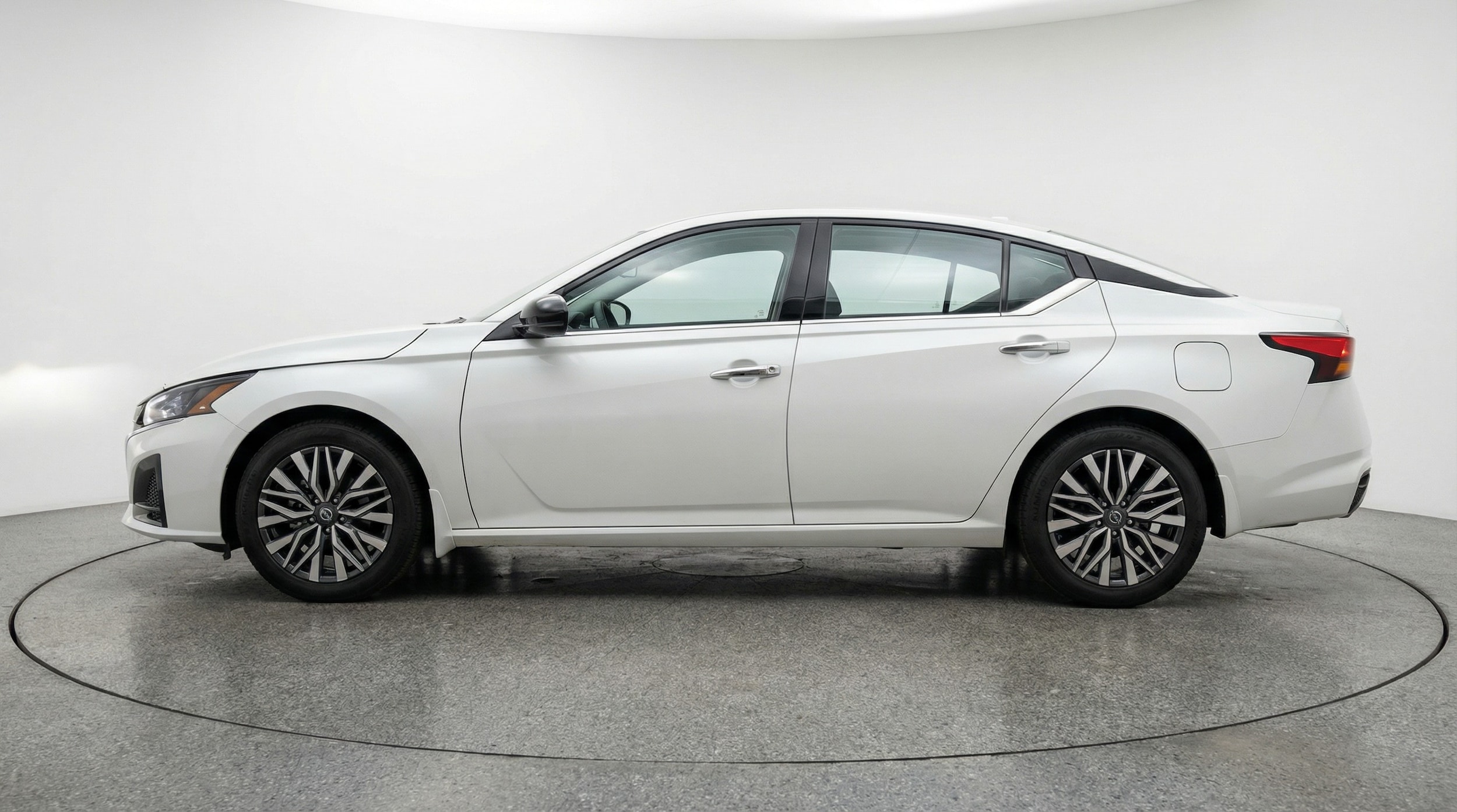 Thumbnail: 2025 Nissan Altima - 4