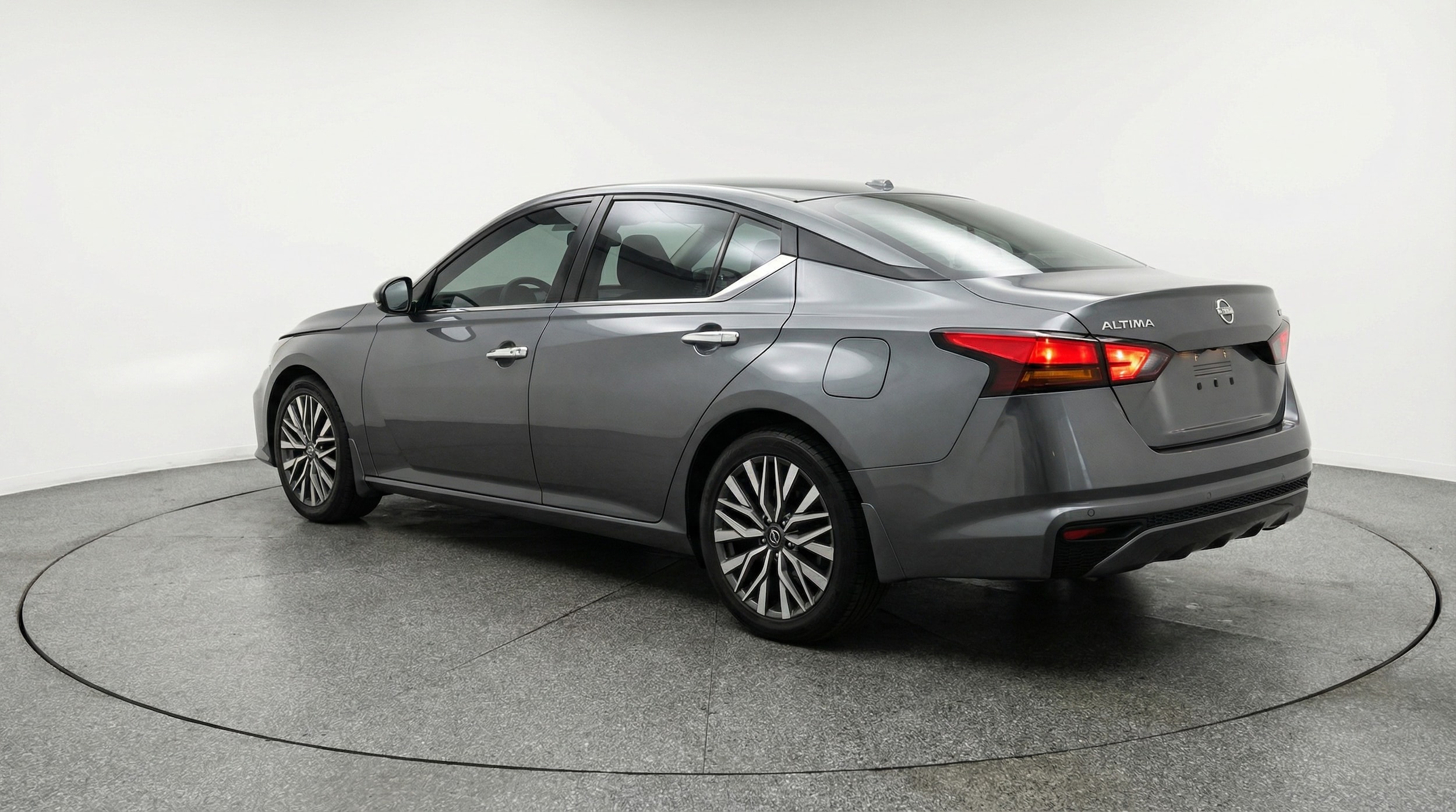 Thumbnail: 2025 Nissan Altima - 5