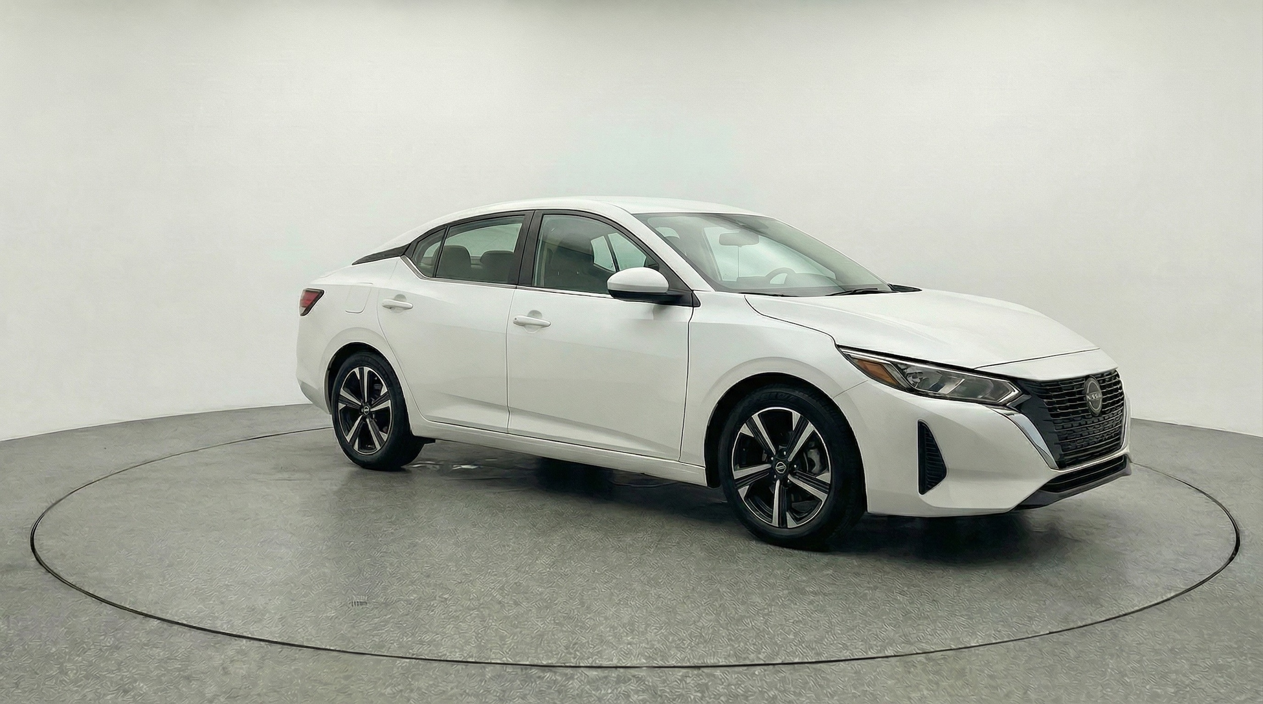 Thumbnail: 2025 Nissan Sentra - 1