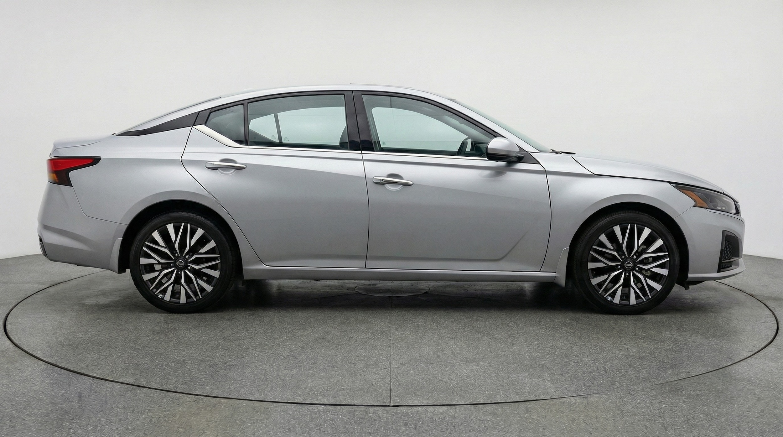 Thumbnail: 2025 Nissan Altima - 8