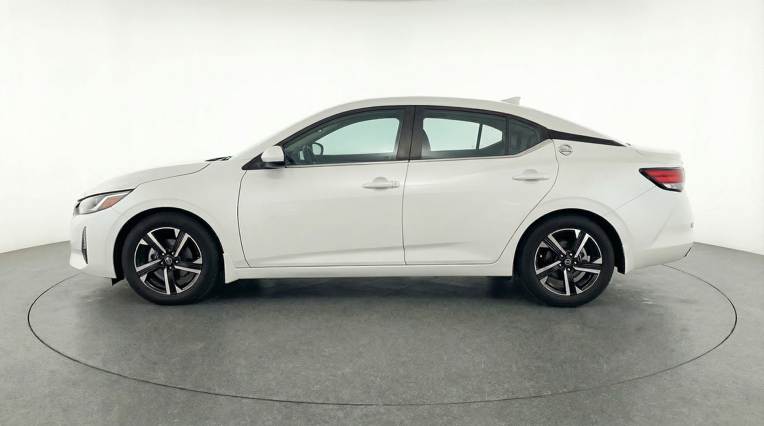 Thumbnail: 2025 Nissan Sentra - 4