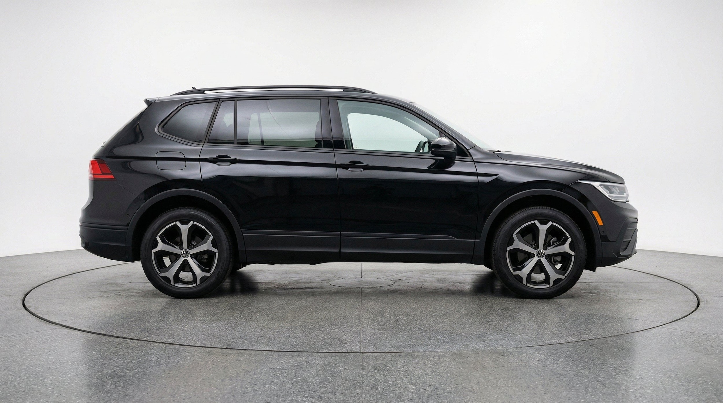 Thumbnail: 2026 Volkswagen Tiguan - 11