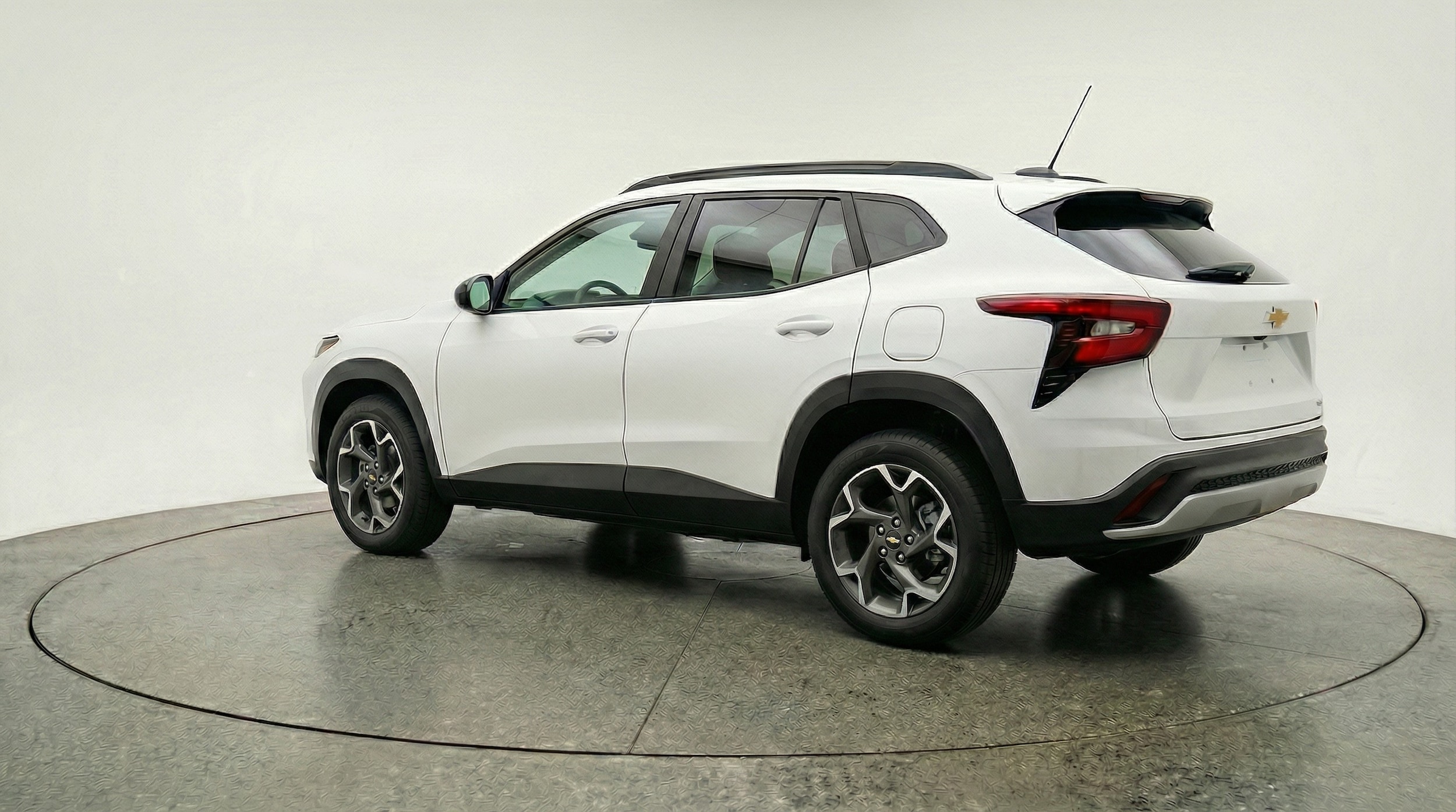 Thumbnail: 2025 Chevrolet Trax - 5