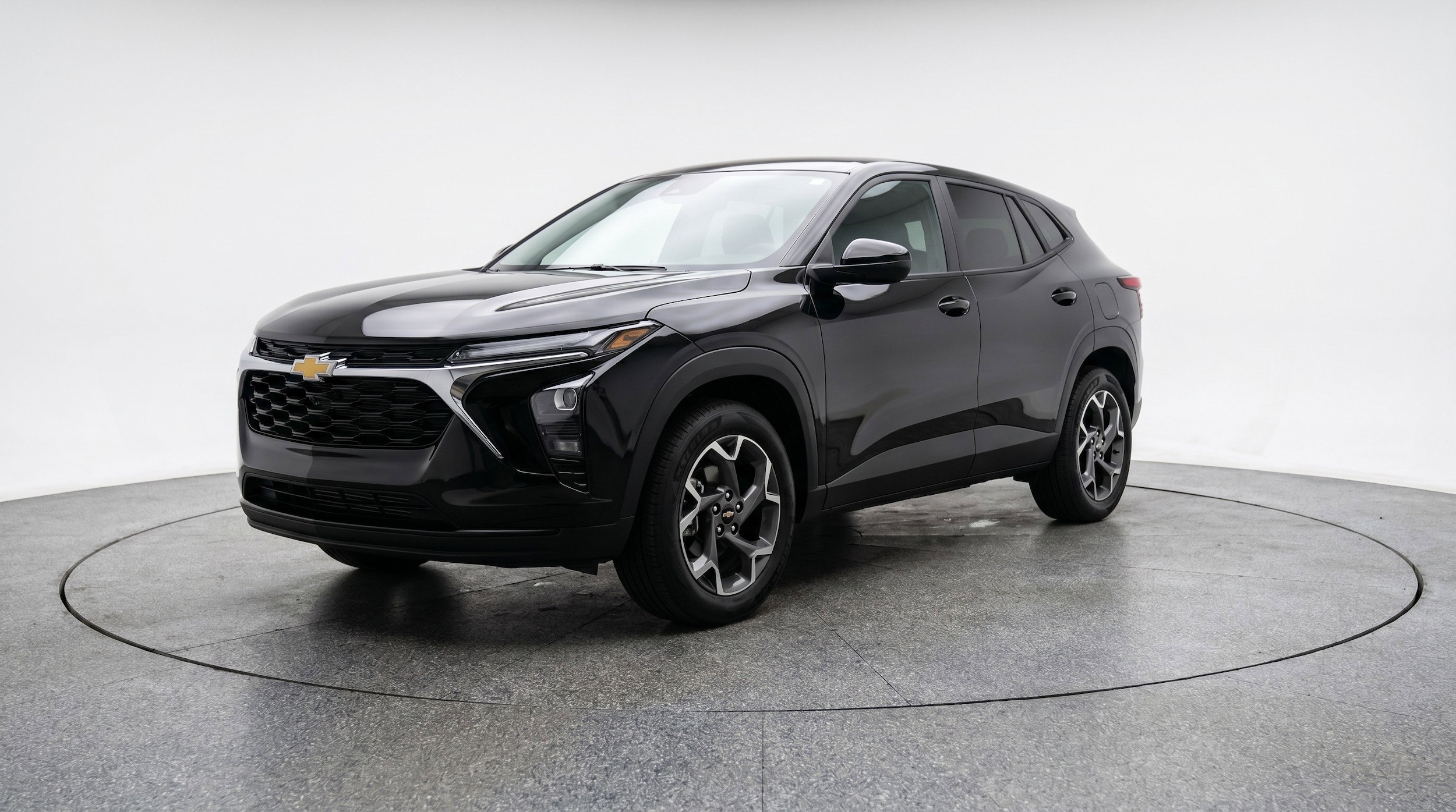 Thumbnail: 2025 Chevrolet Trax - 3