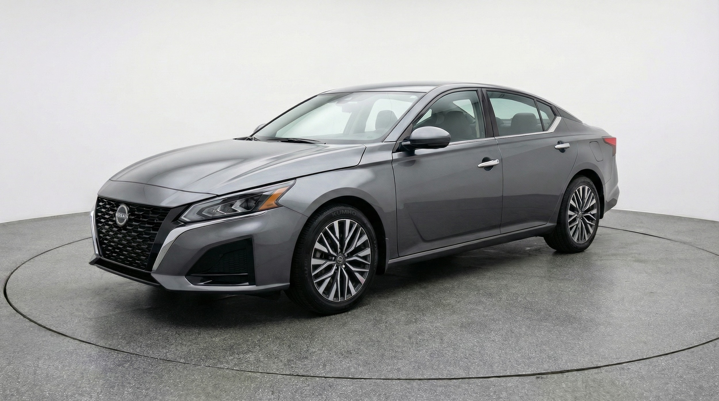 Thumbnail: 2025 Nissan Altima - 3