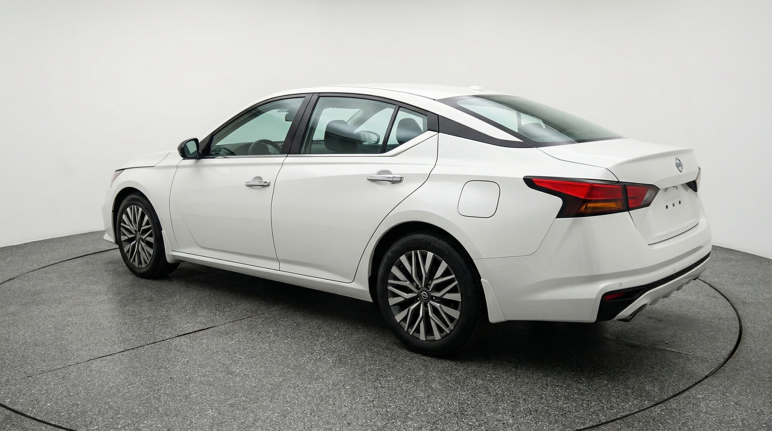 Thumbnail: 2025 Nissan Altima - 5