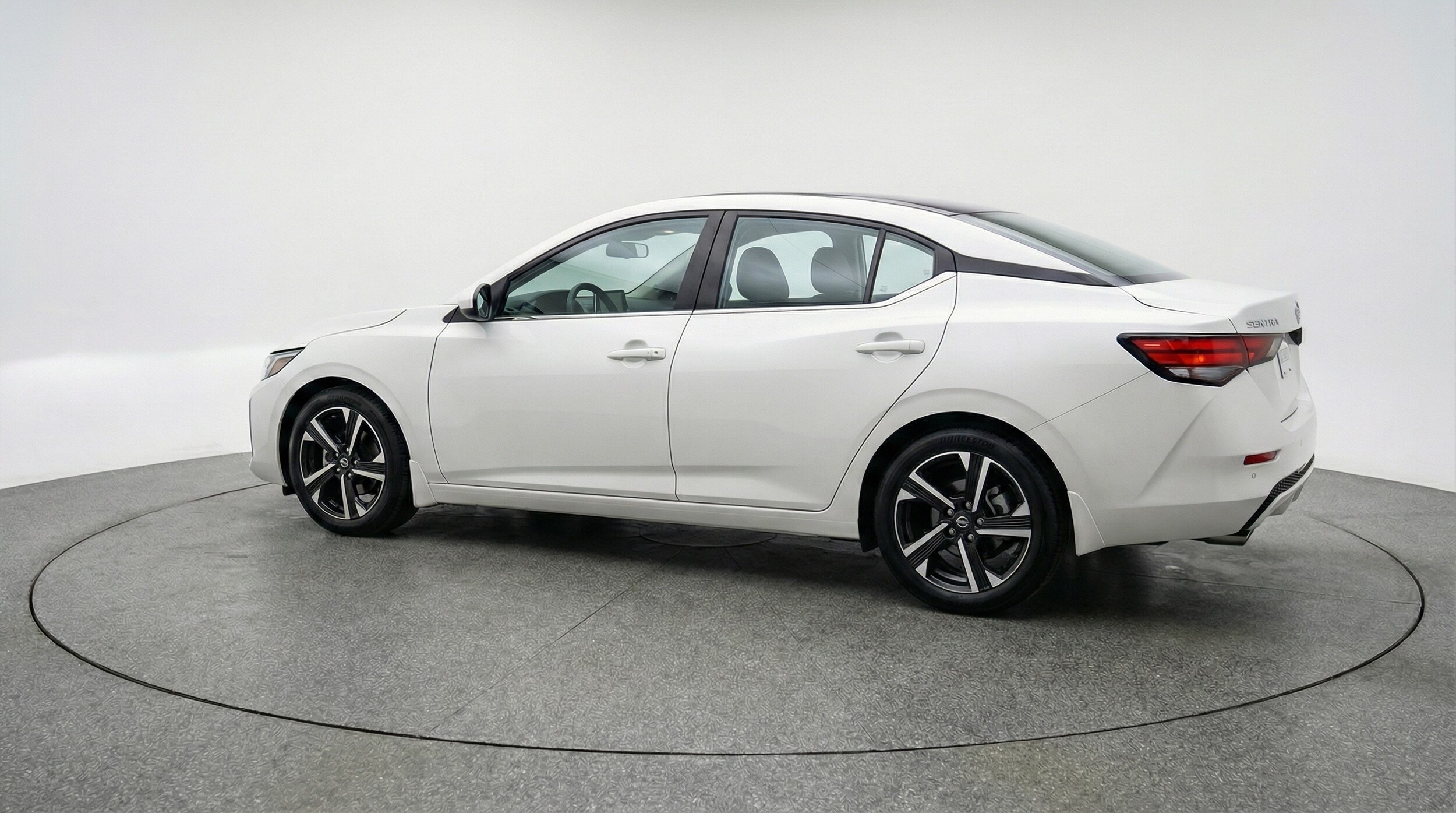 Thumbnail: 2025 Nissan Sentra - 5