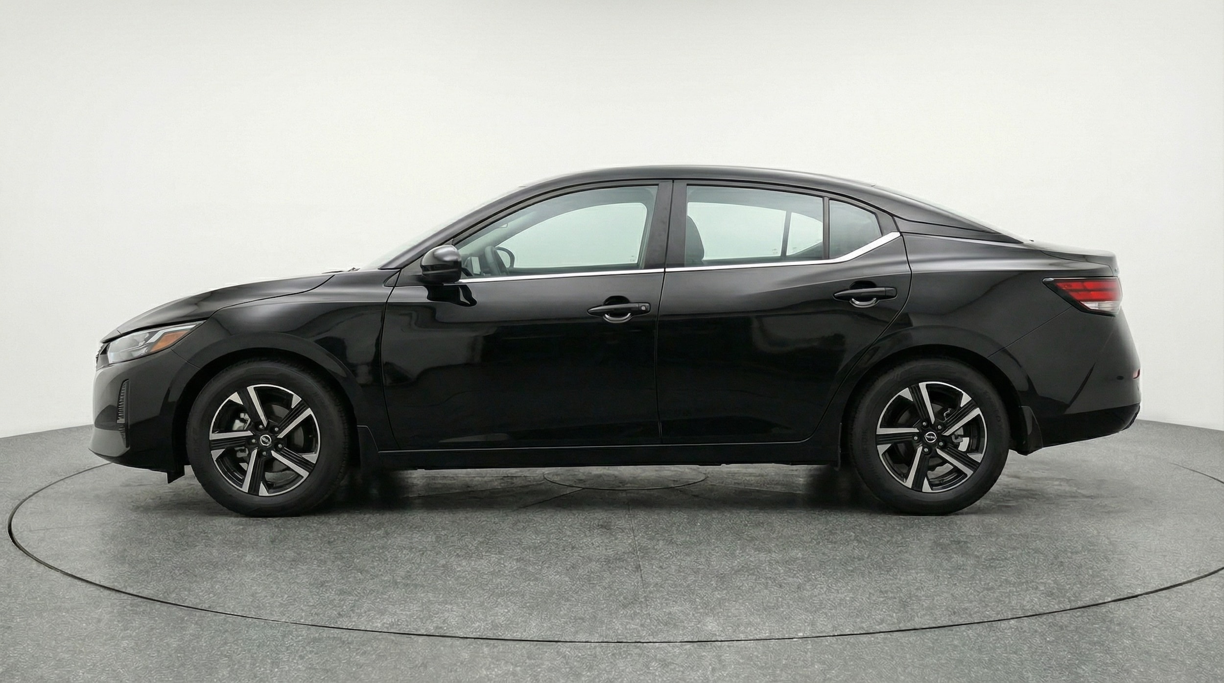 Thumbnail: 2025 Nissan Sentra - 4