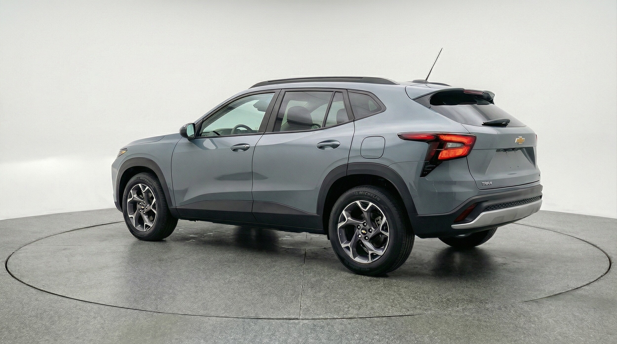 Thumbnail: 2025 Chevrolet Trax - 5