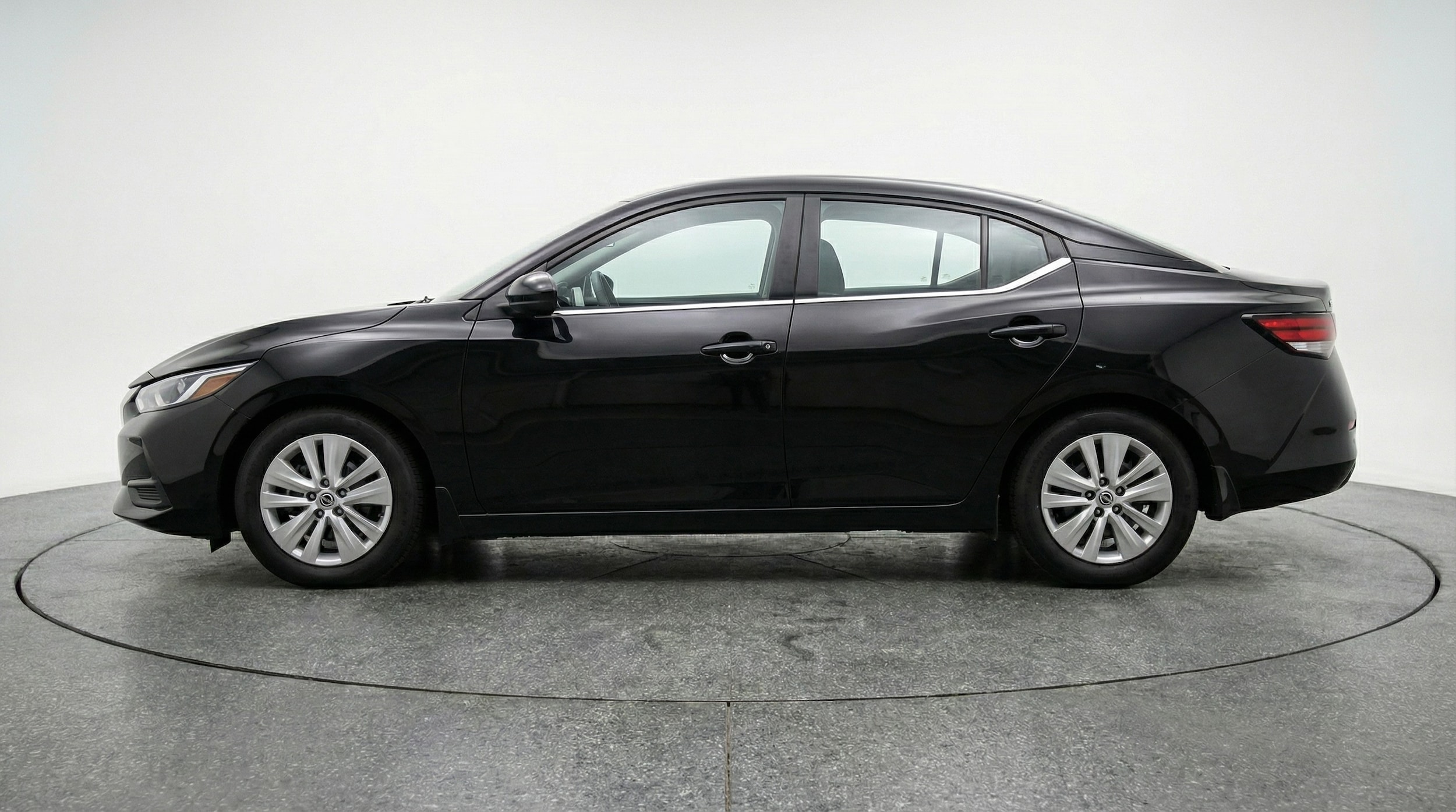 Thumbnail: 2025 Nissan Sentra - 4