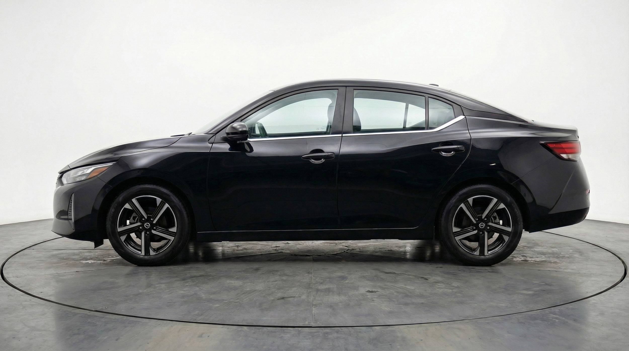 Thumbnail: 2025 Nissan Sentra - 5