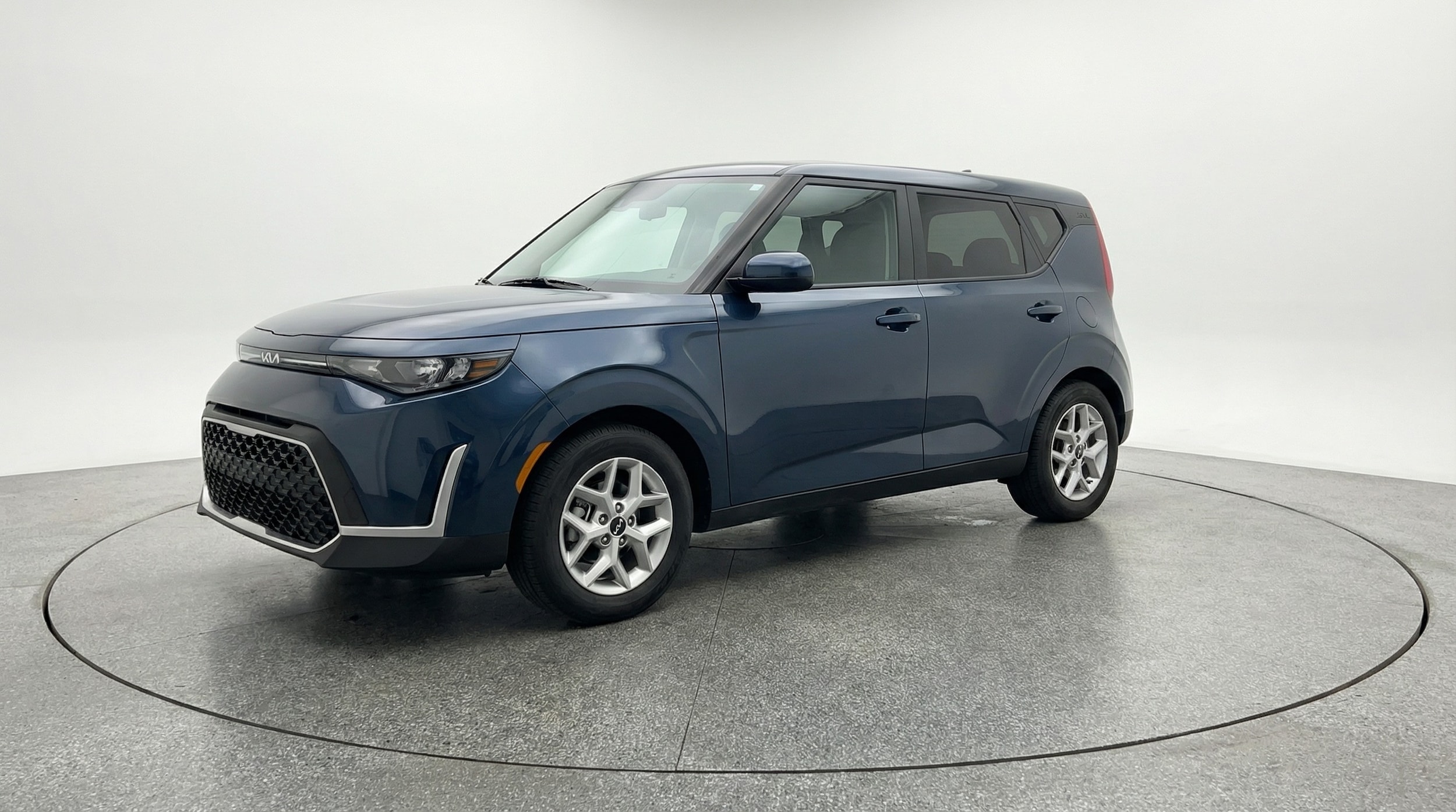 Thumbnail: 2025 Kia Soul - 3