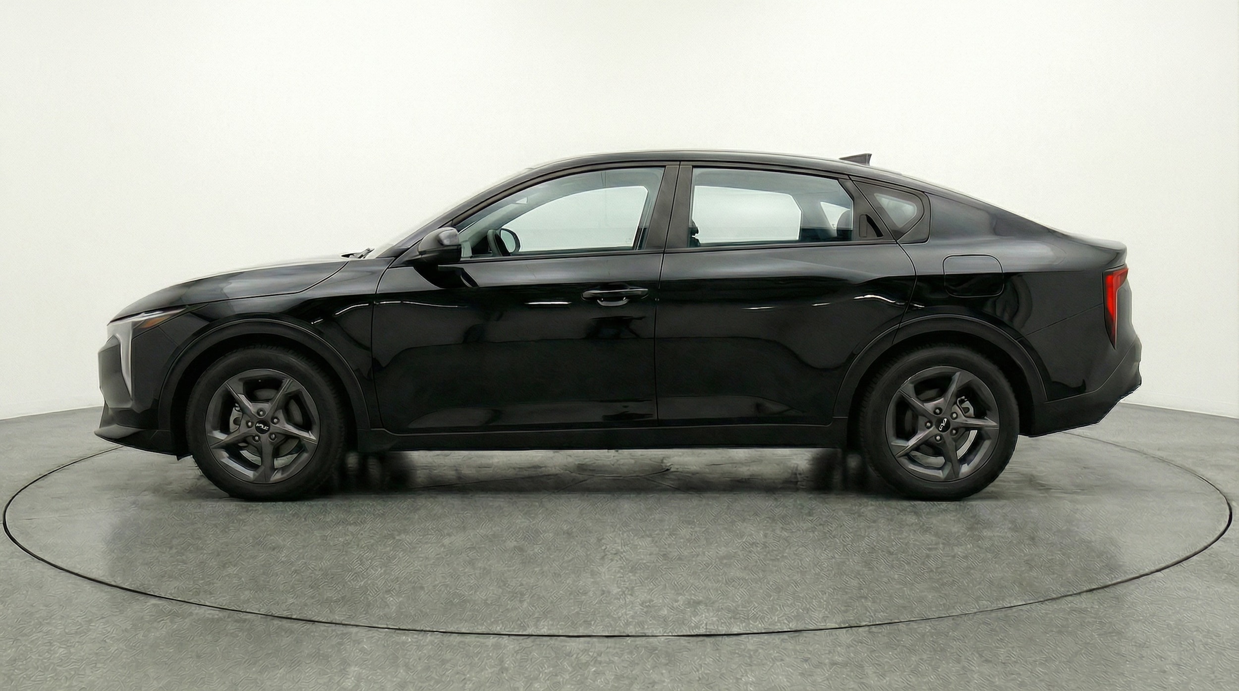 Thumbnail: 2025 Kia K4 - 4