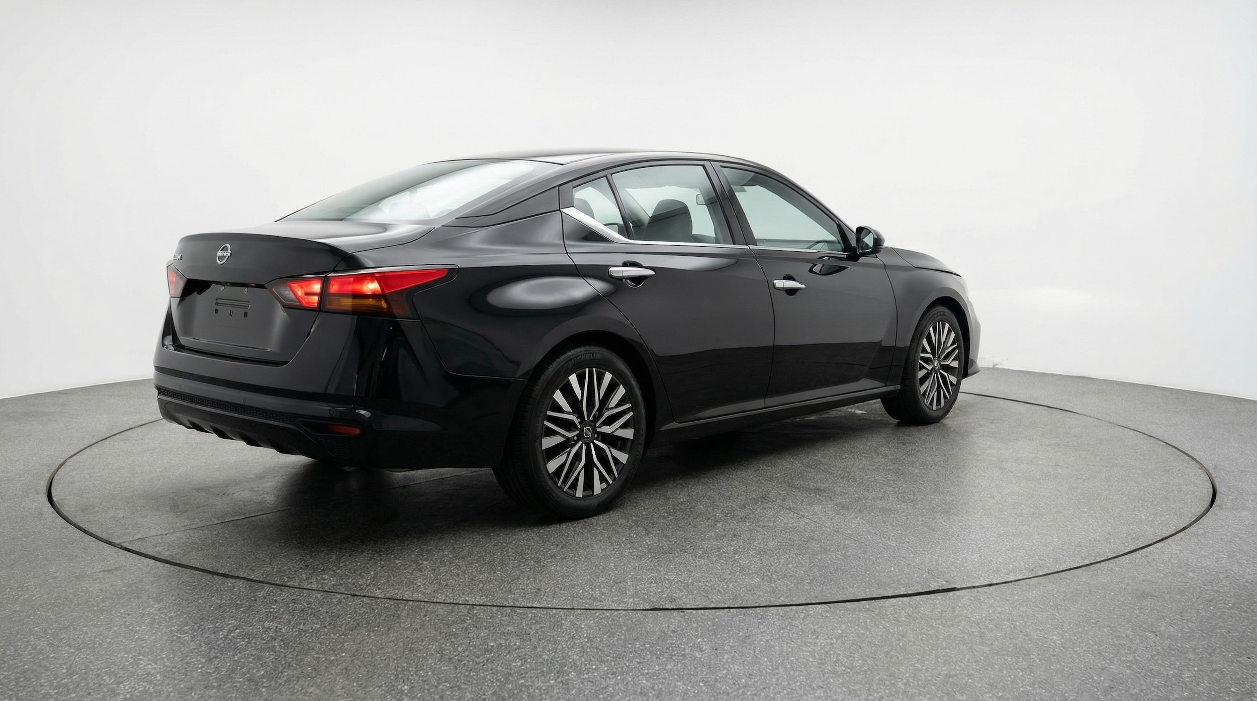 Thumbnail: 2025 Nissan Altima - 7