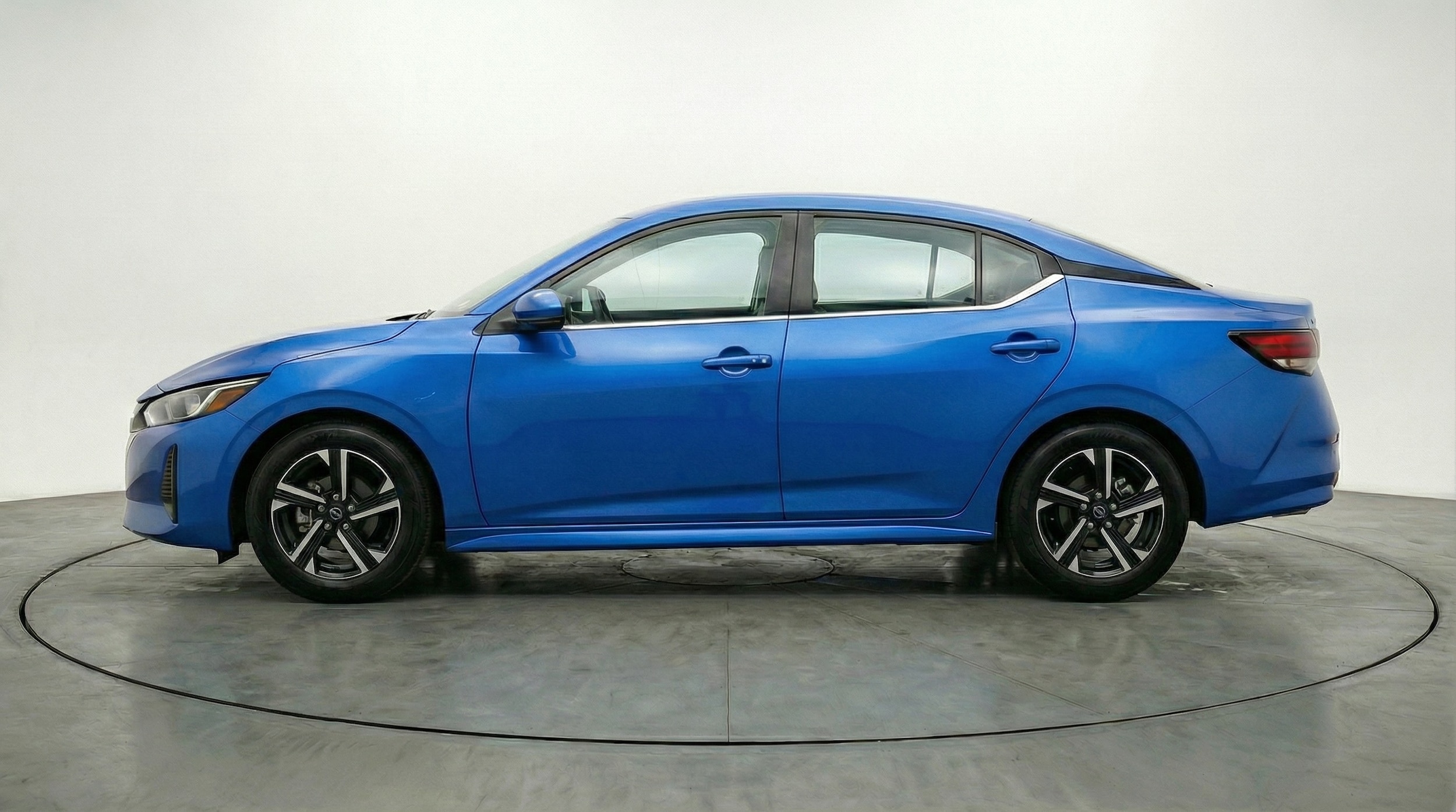 Thumbnail: 2025 Nissan Sentra - 4