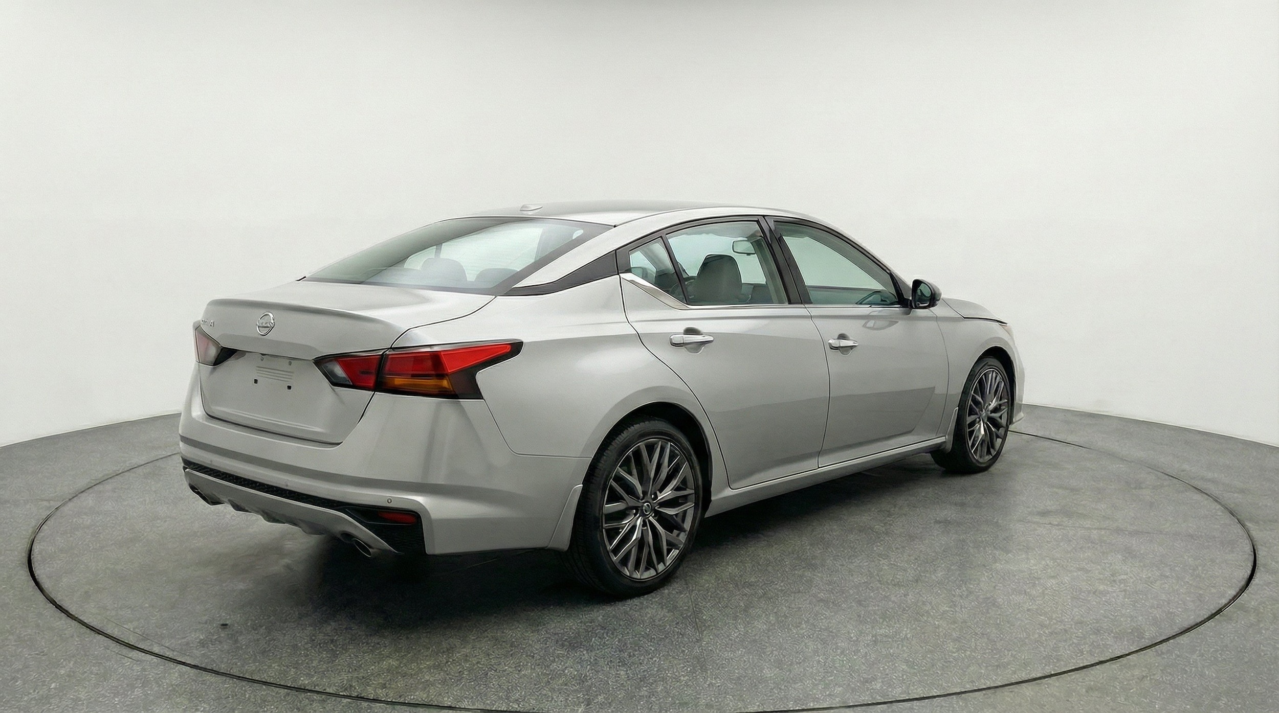 Thumbnail: 2025 Nissan Altima - 9