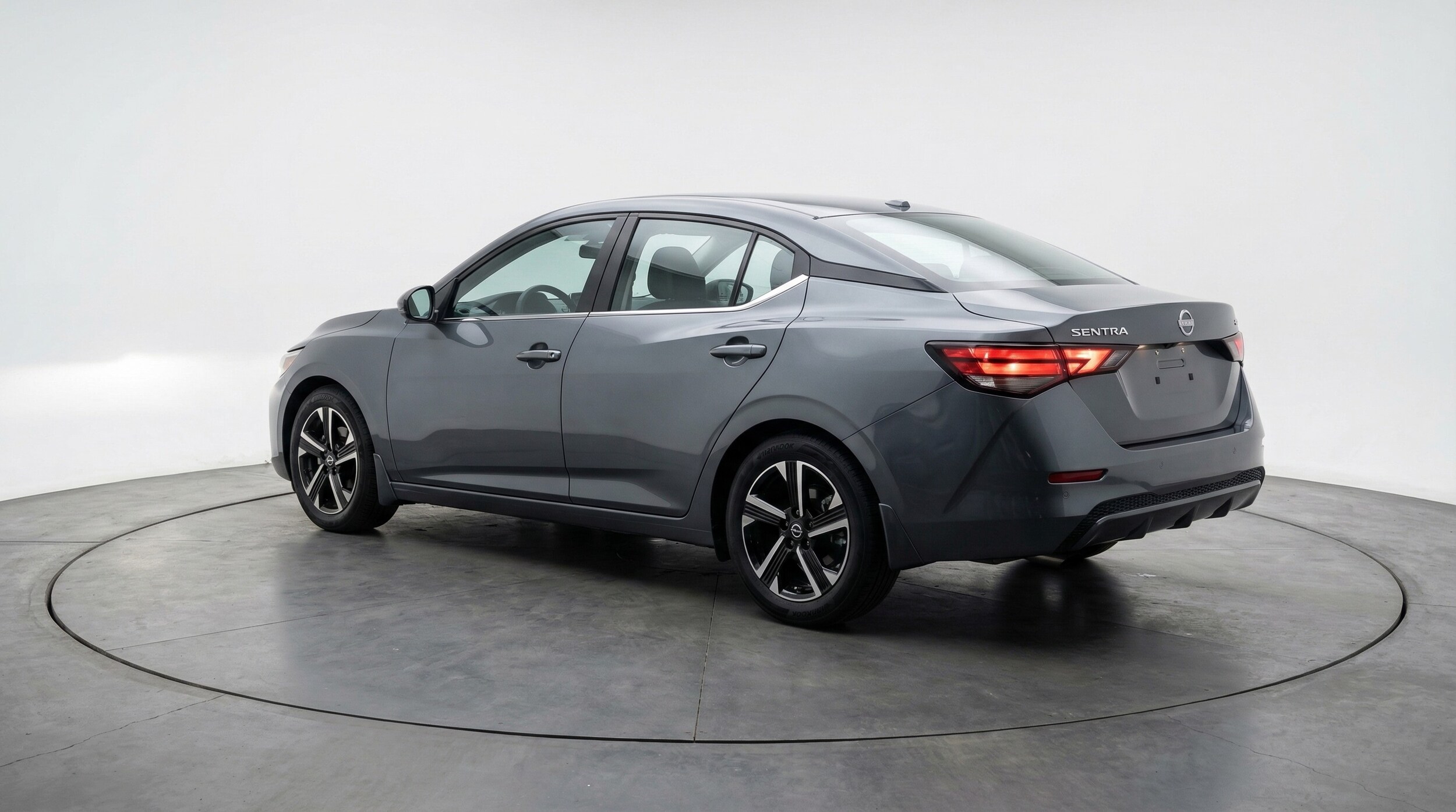 Thumbnail: 2025 Nissan Sentra - 5