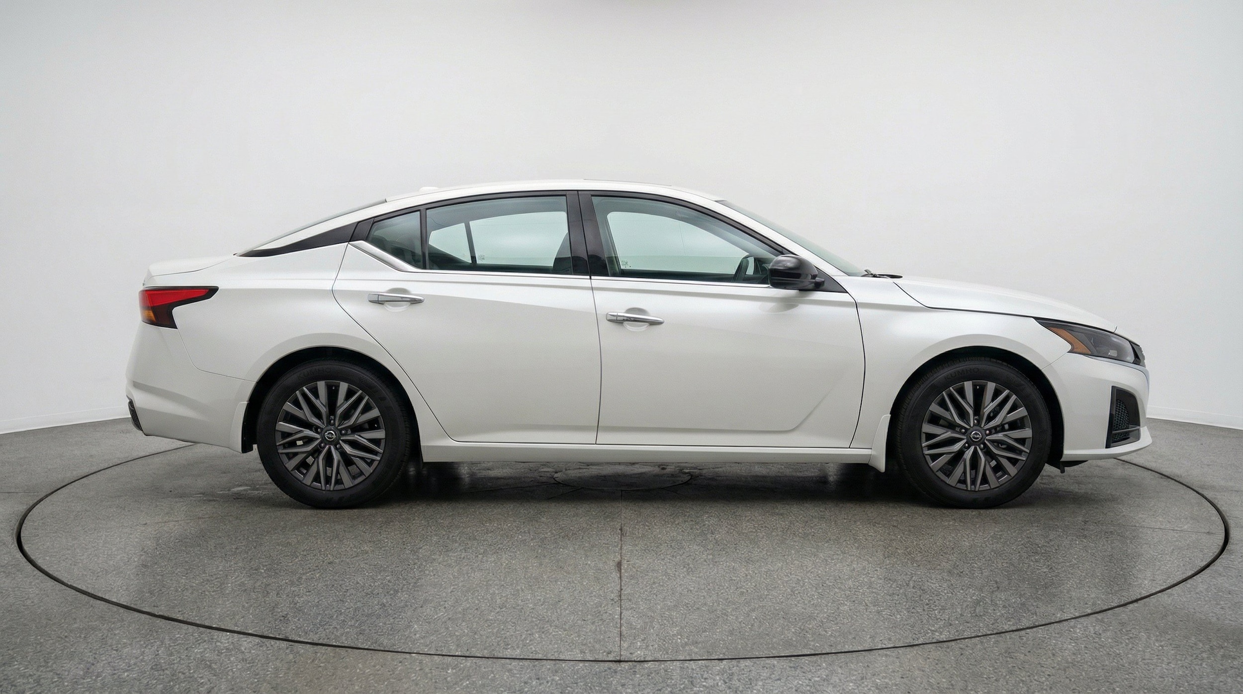 Thumbnail: 2025 Nissan Altima - 11