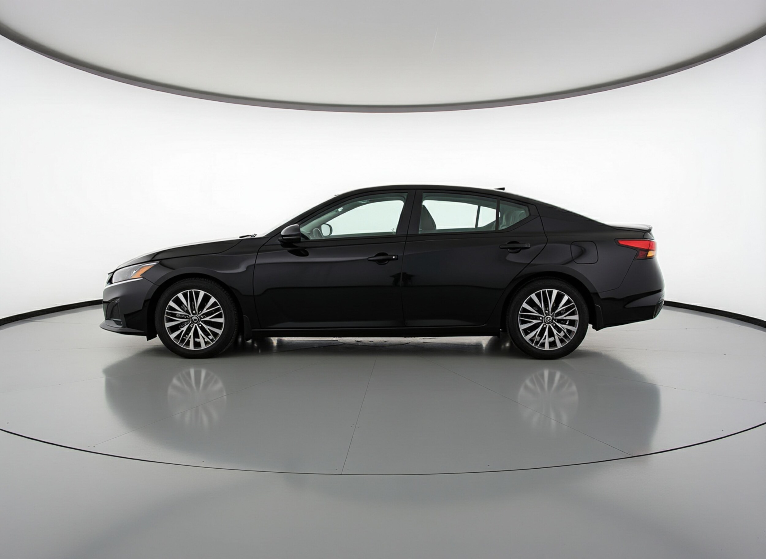 Thumbnail: 2025 Nissan Altima - 4