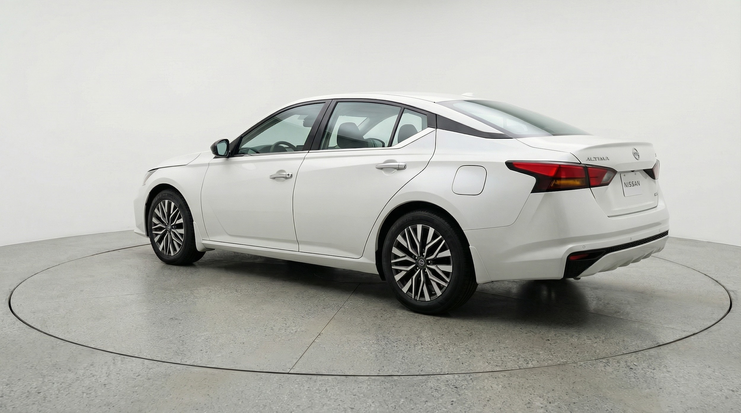 Thumbnail: 2025 Nissan Altima - 5