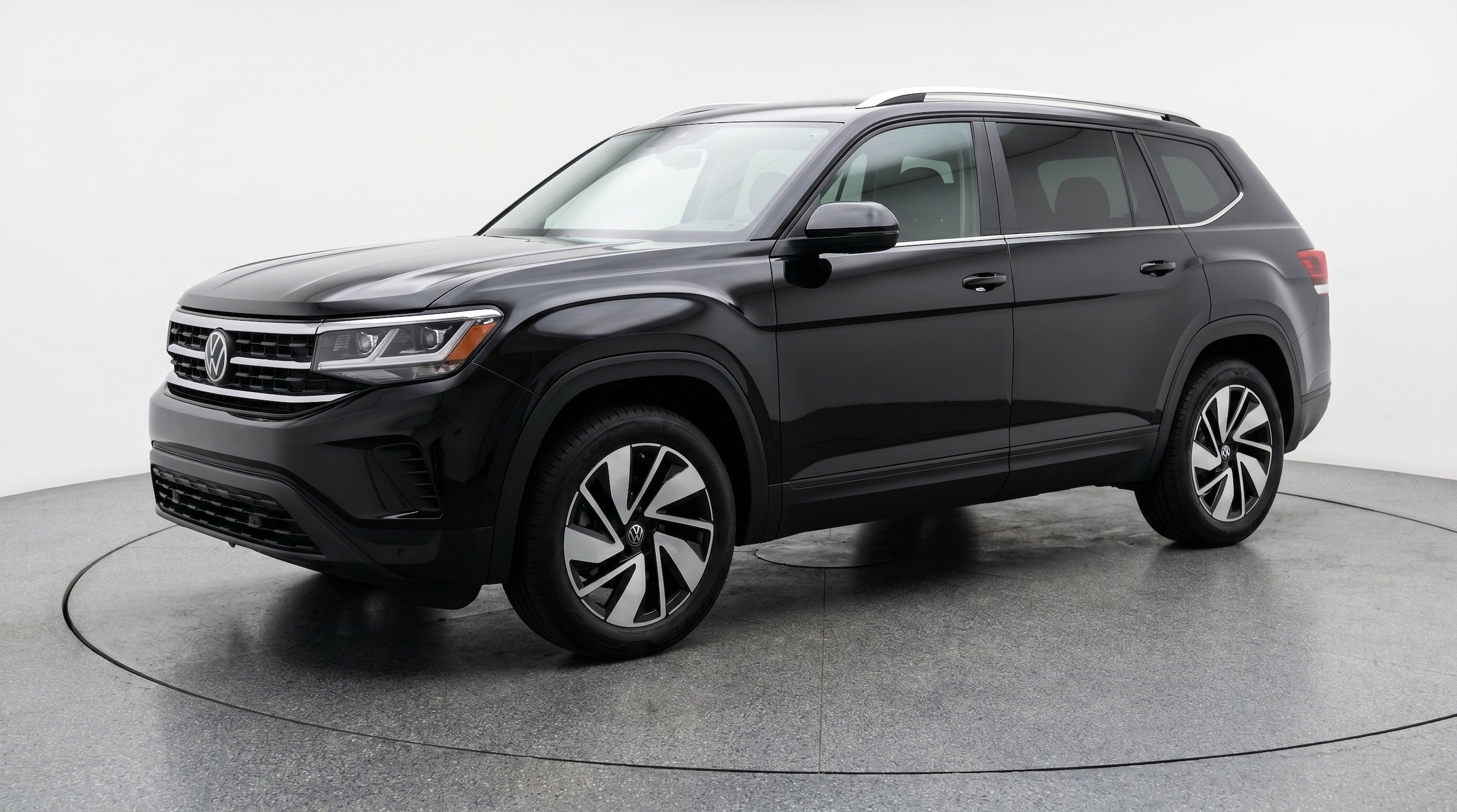 Thumbnail: 2026 Volkswagen Atlas - 3