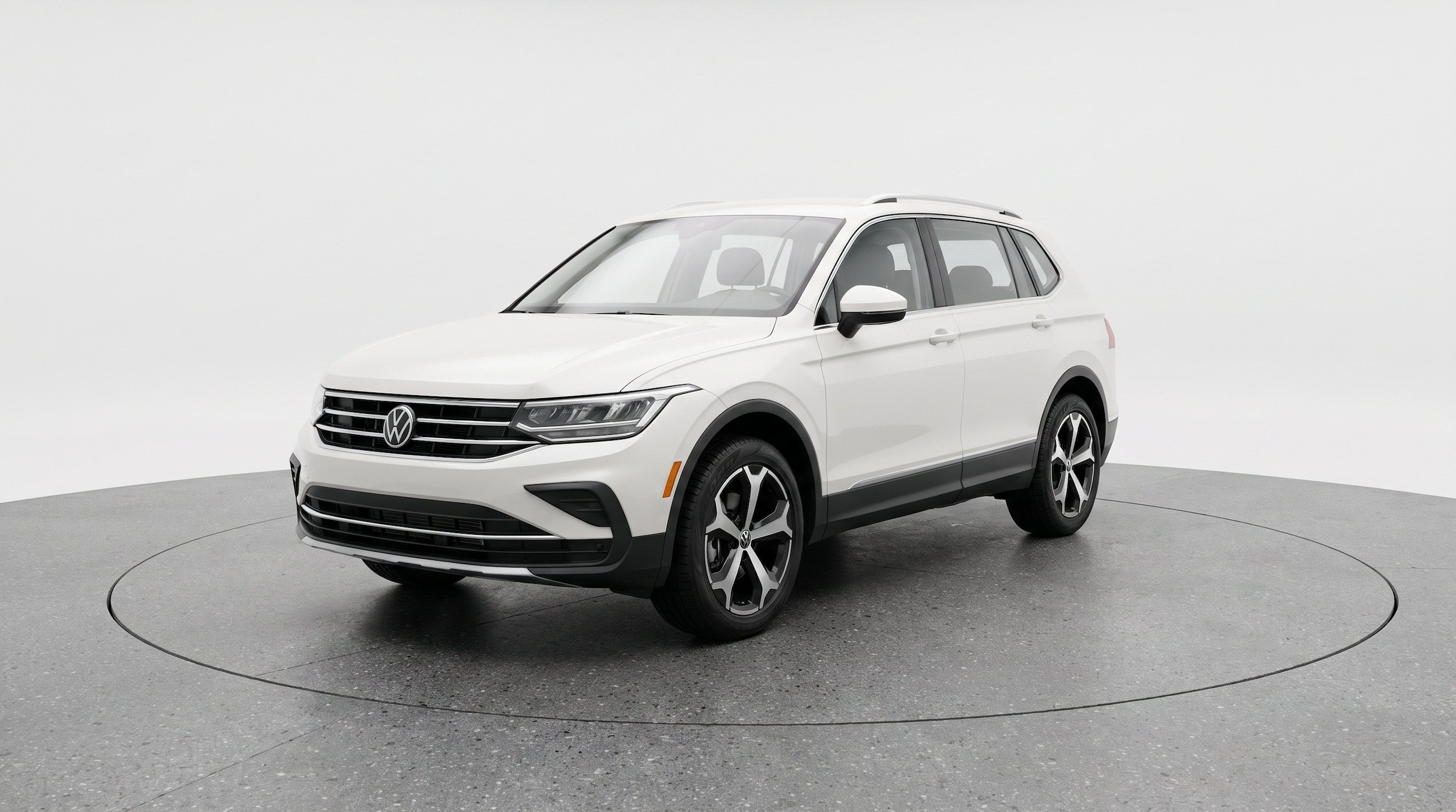 Thumbnail: 2026 Volkswagen Tiguan - 3