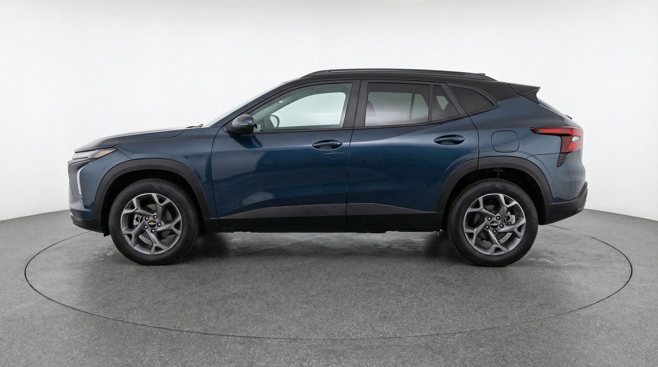 Thumbnail: 2025 Chevrolet Trax - 4