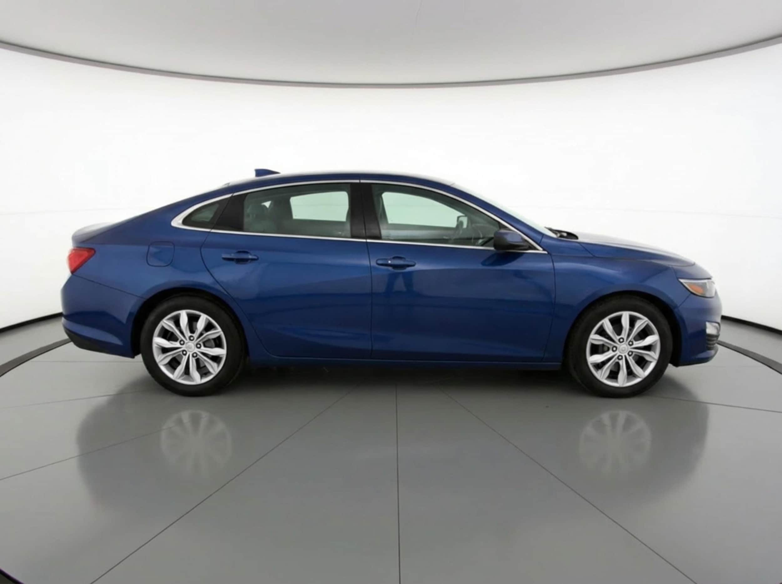 Thumbnail: 2024 Chevrolet Malibu - 8